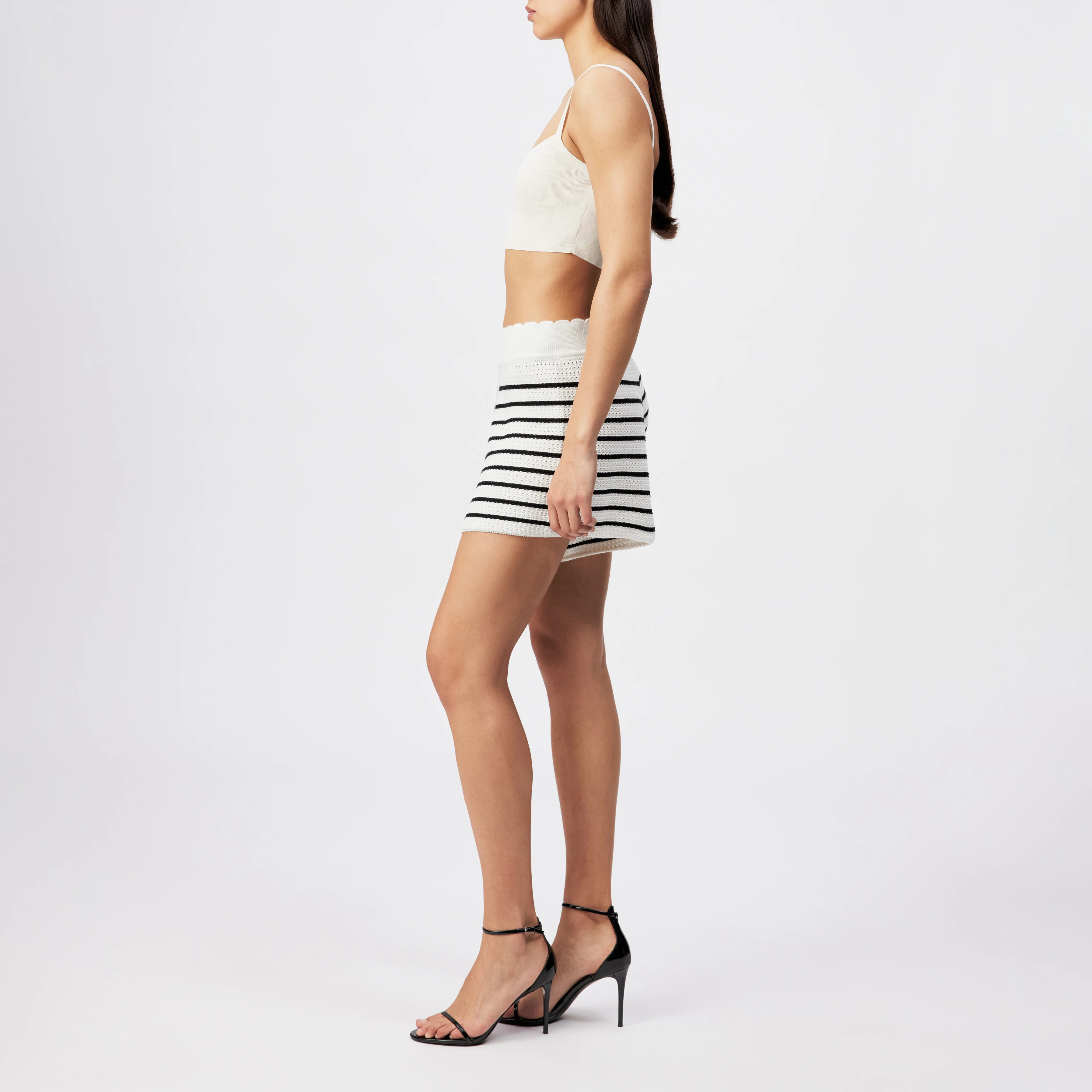 ARDNA - Relaxed Fit Striped Shorts - women - off white - Seitenansicht