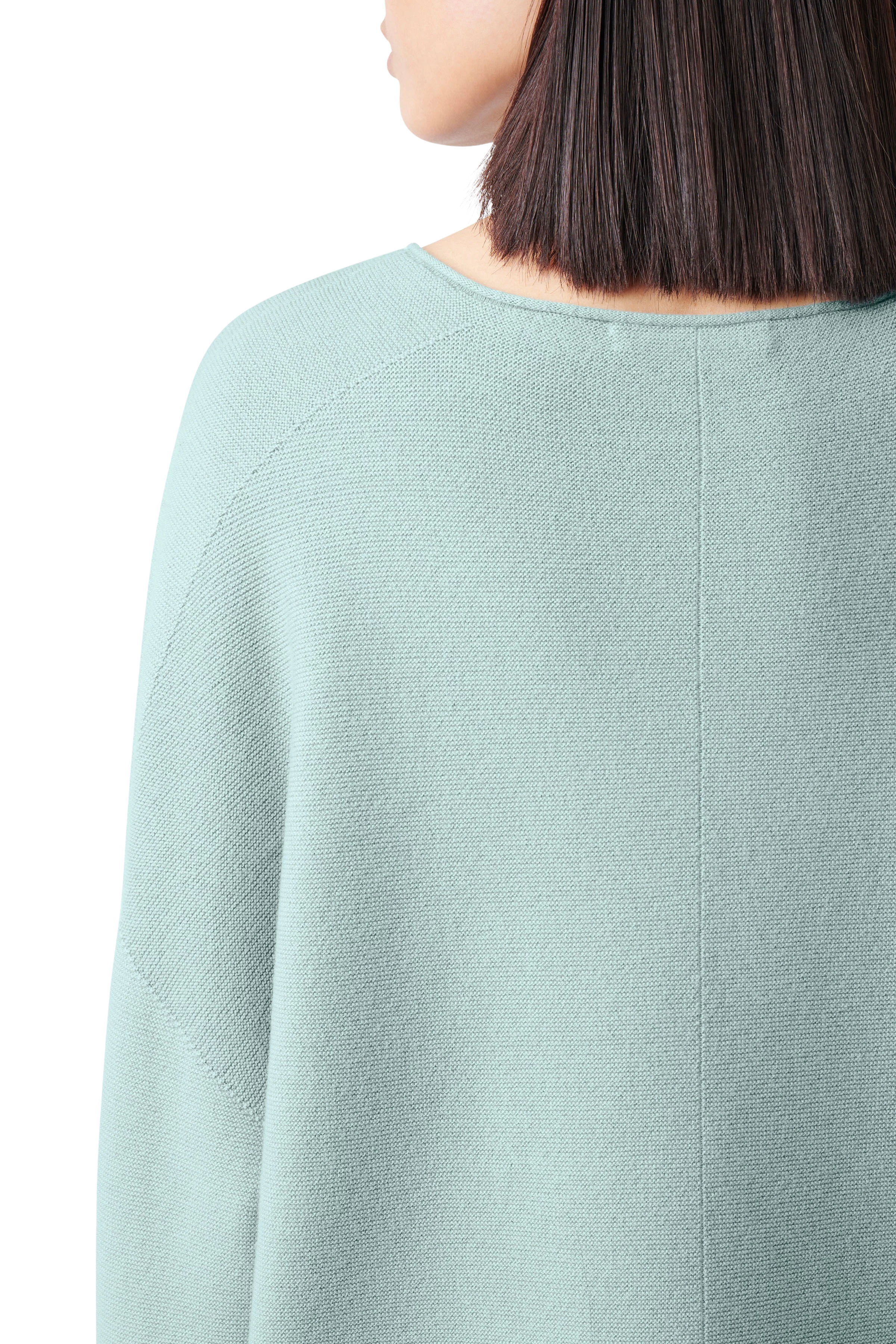 MEAMI - Vekürzter Egg-Shape Pullover in Baumwoll-Kaschmir - Damen - grün - Detailansicht am Model