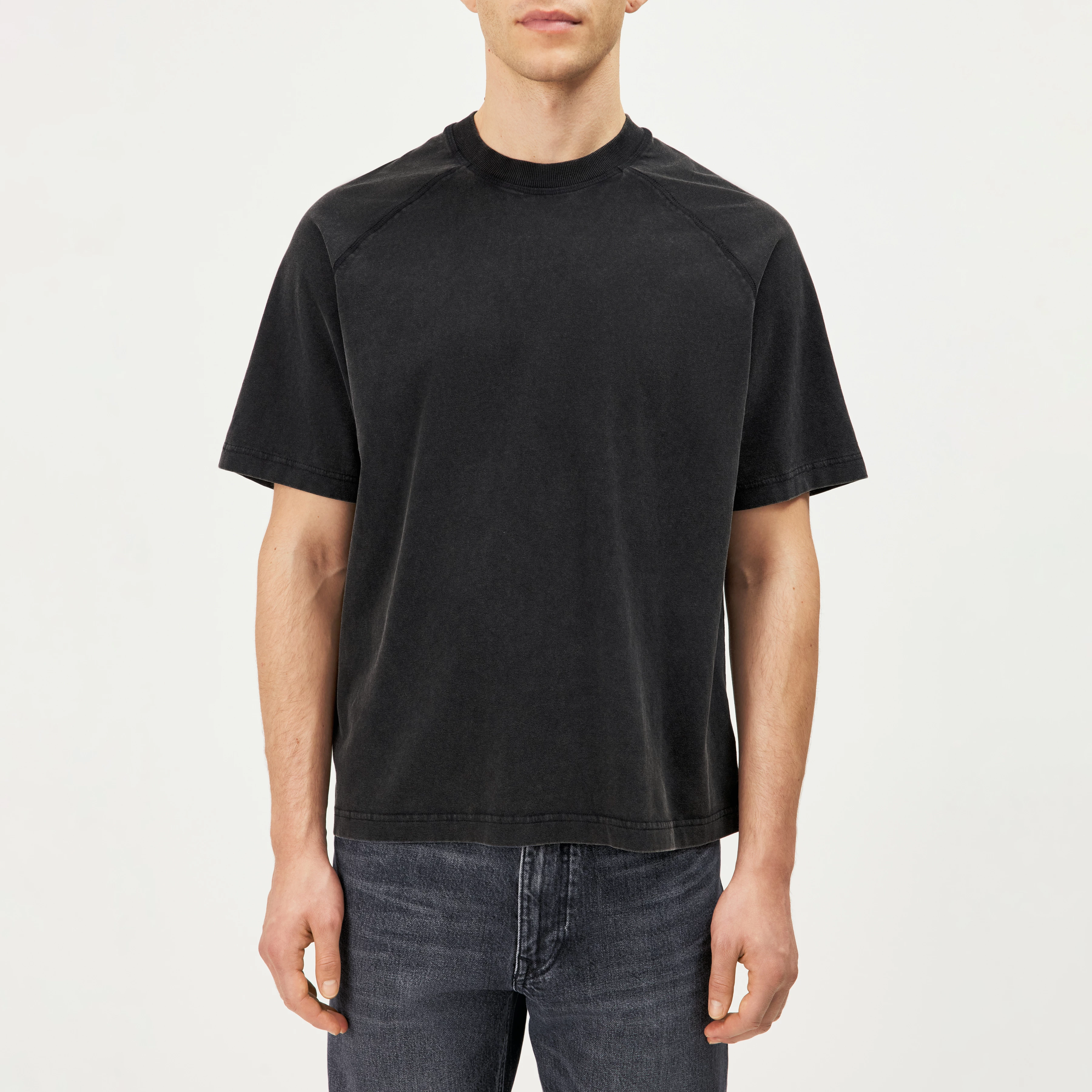 MAVIAN - Relaxed, washed cotton tee. - men - grey - Frontansicht