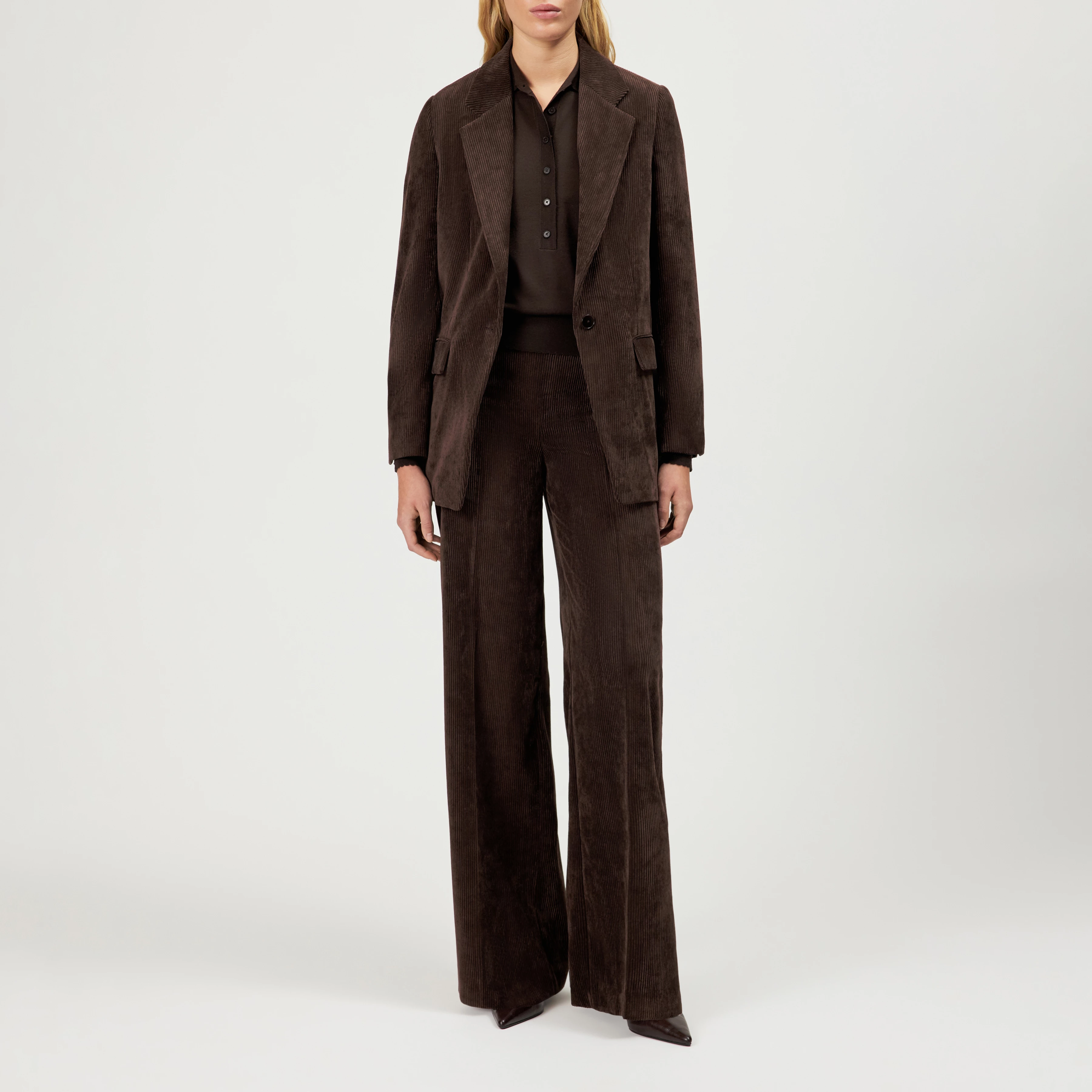 BEFORE - Pantalon en velours côtelé. - women - marron - Ganzkörper-Frontansicht