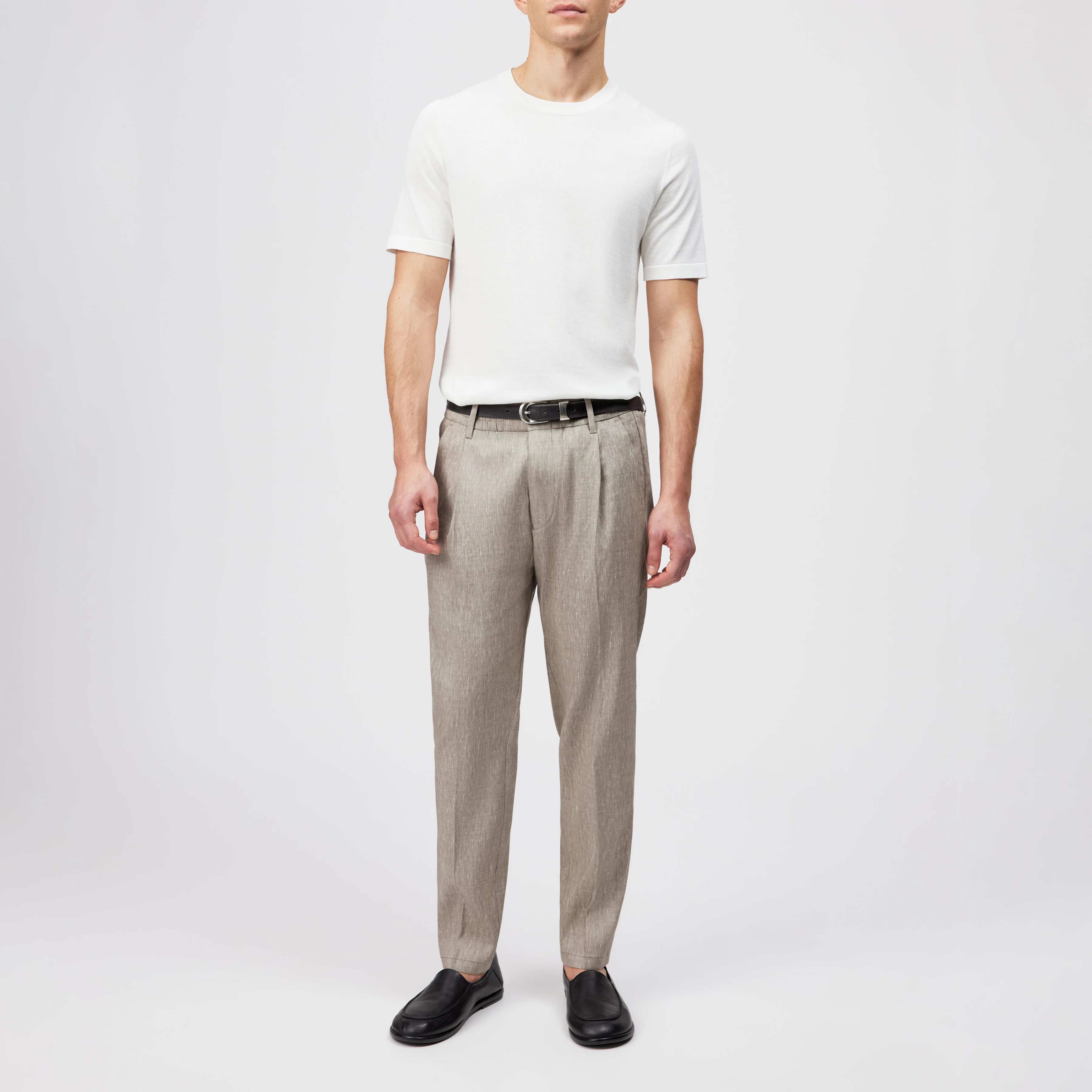 CHASY - Casual pleated trousers in linen mix - men - beige - Ganzkörper-Frontansicht