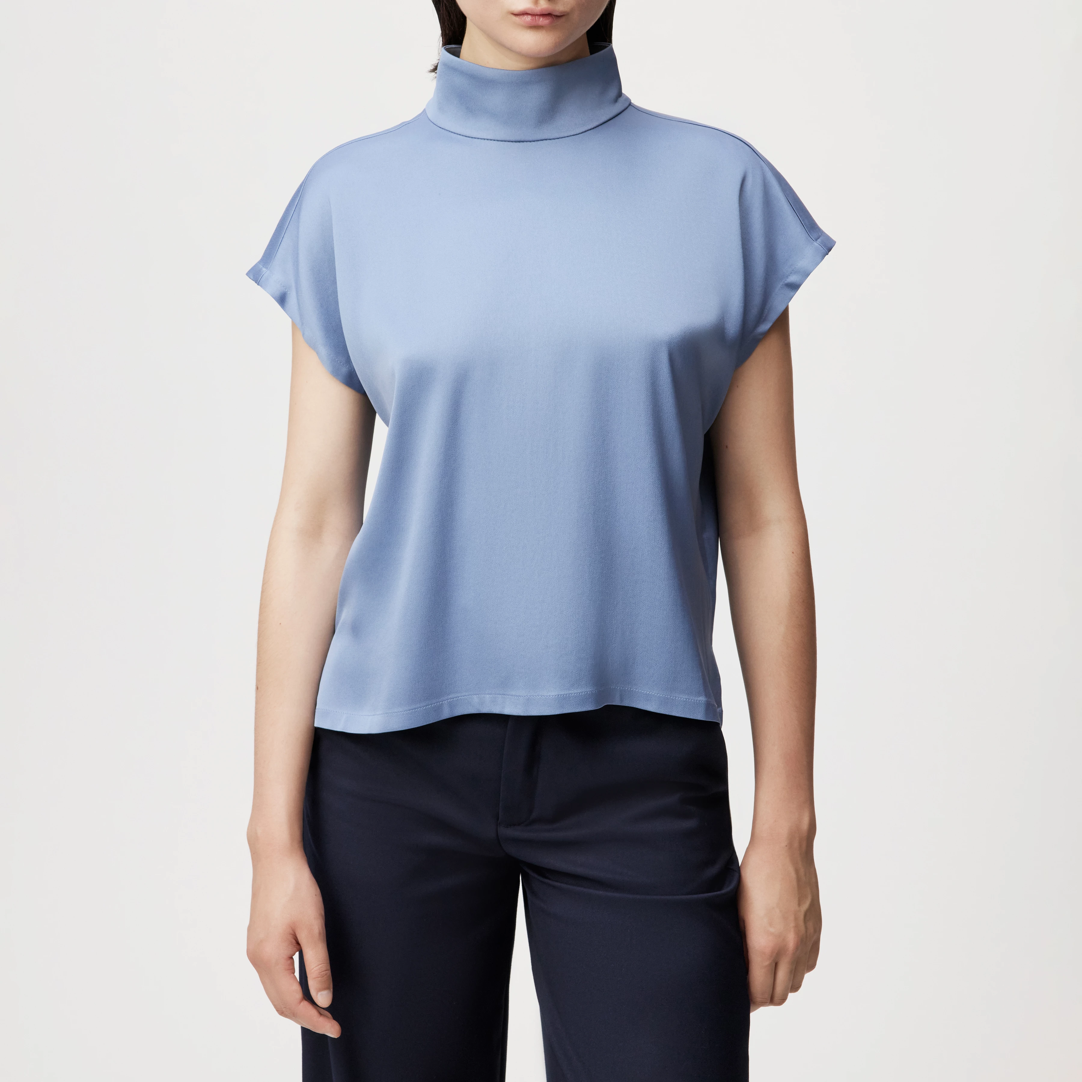 ALARIA_1 - Blouse chemise à col montant en satin - women - bleu - Frontansicht