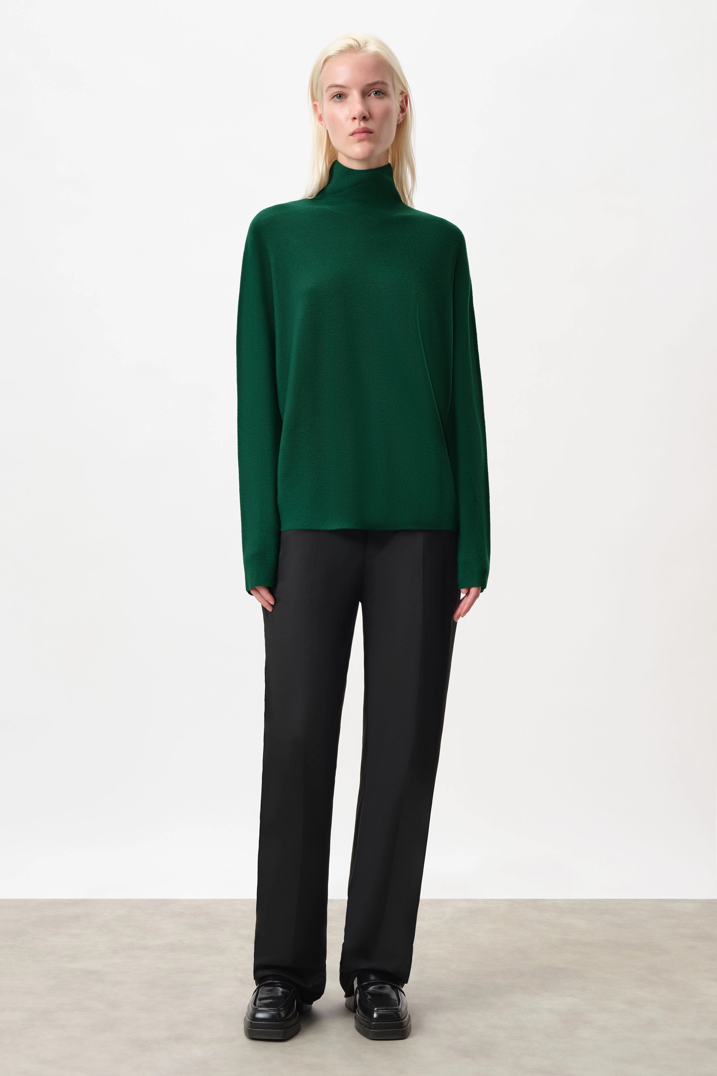 Damen Strickpullover LIORA in grün von DRYKORN - Main Image