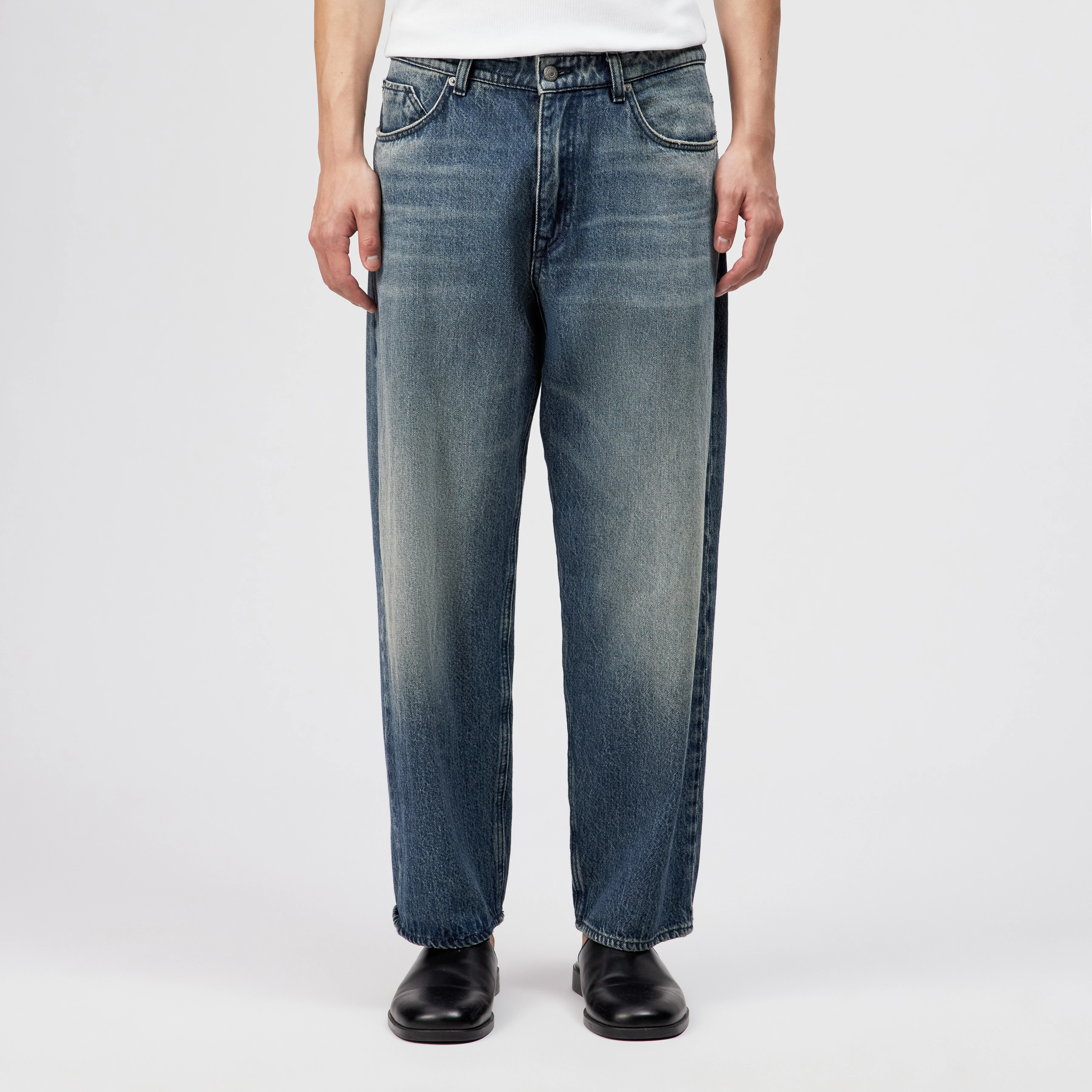 RAWDY - Tapered Jeans in Mid-Blue Denim - Herren - blau - Frontansicht