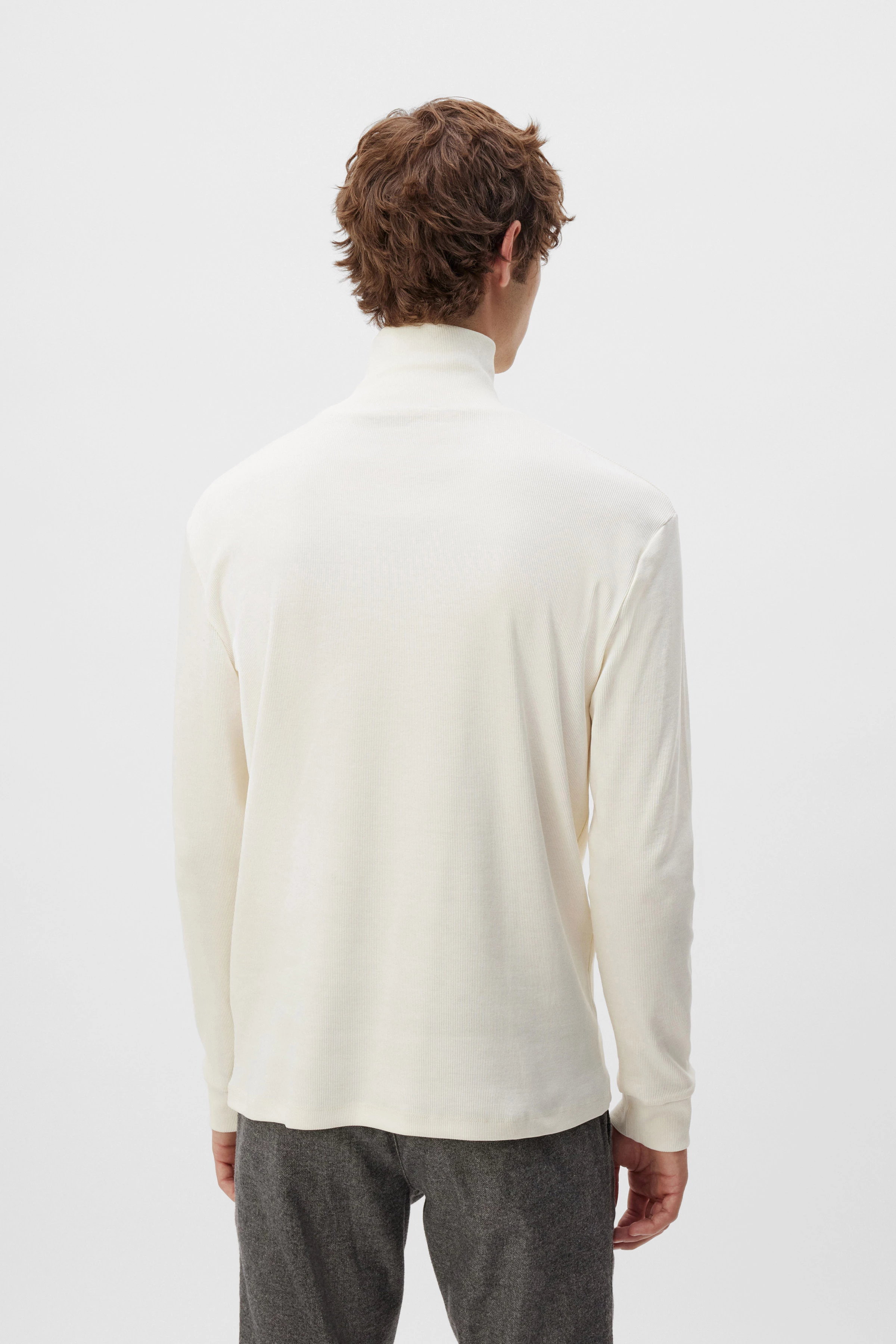 EMANUEL - Turtle Pullover in Rippe - Herren - off white - Rückansicht
