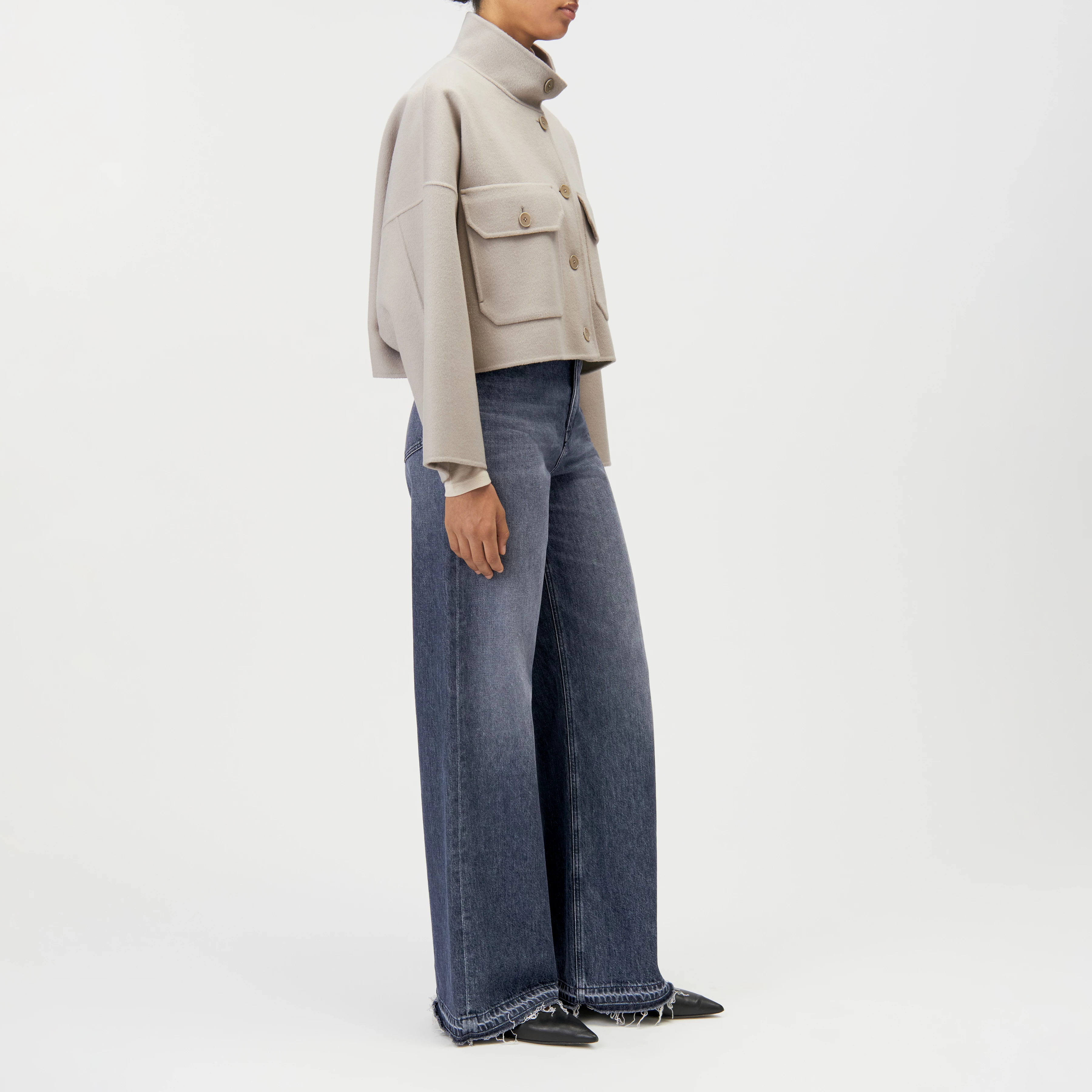 ARKLOW - Short jacket with stand-up collar in double-faced fabric - women - beige - Seitenansicht