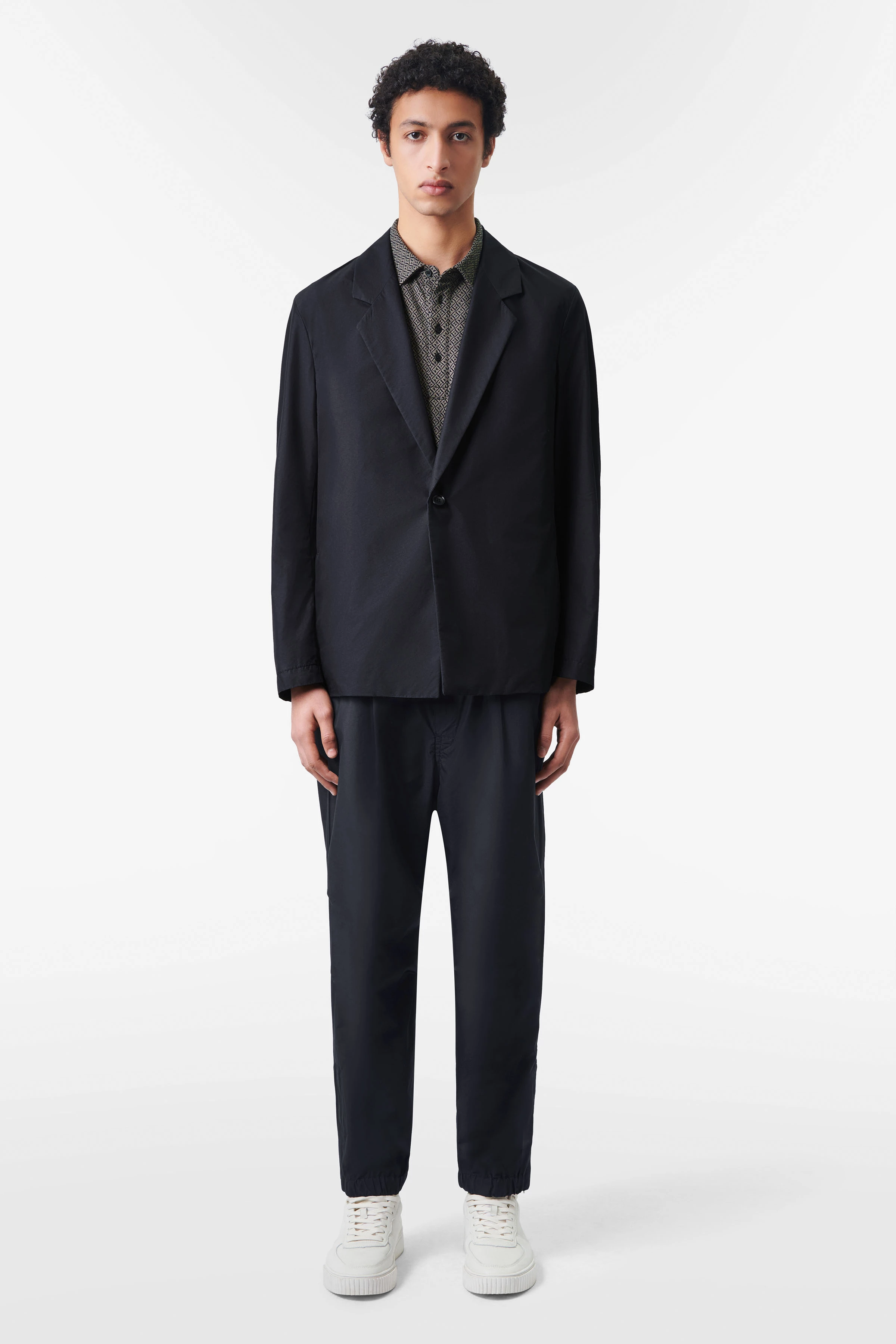 NOLEN - one-button jacket with notch lapels in a technical cotton blend - men - Natural Aluminium - Ganzkörper-Frontansicht