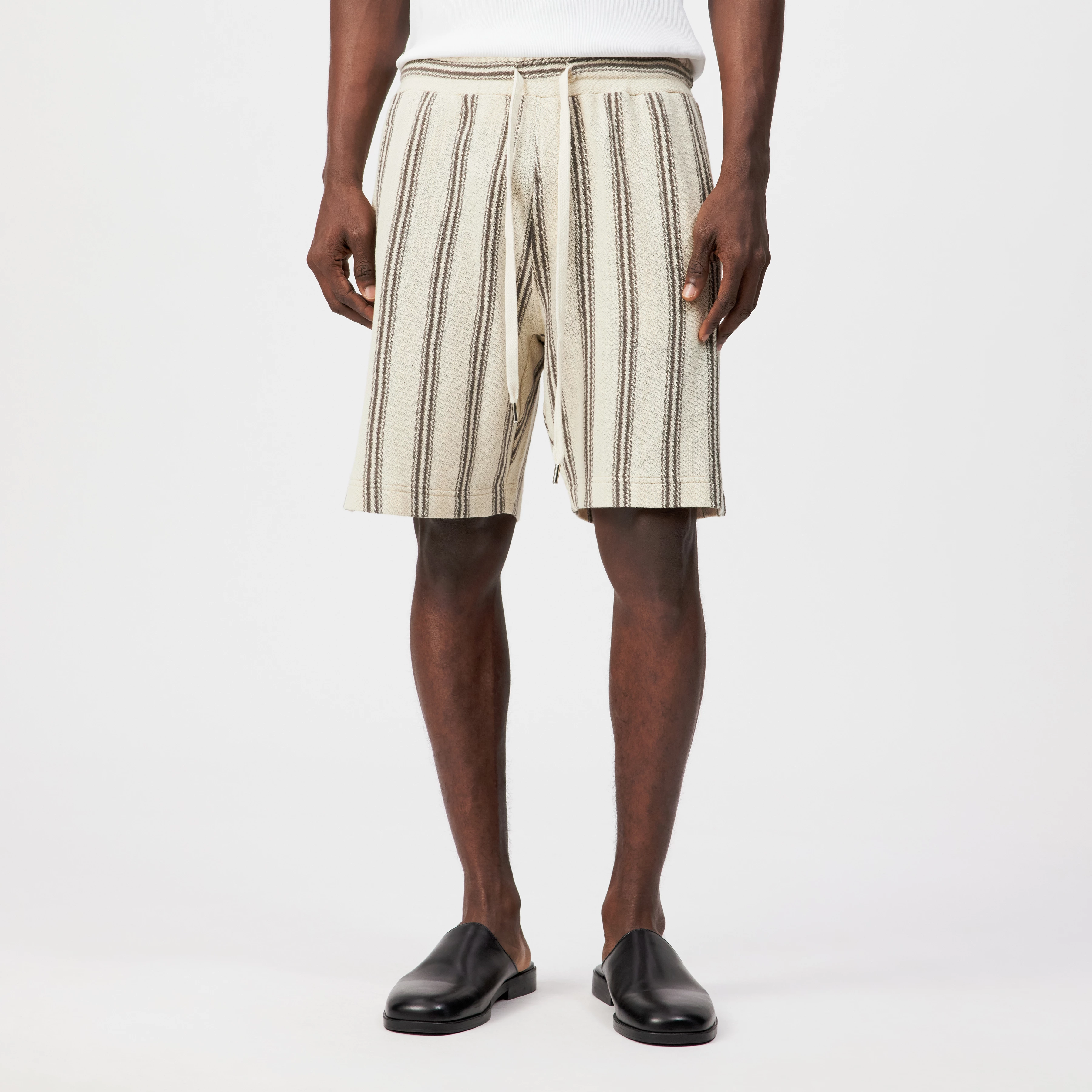 BRIKKO - Casual cotton shorts - men - beige - Frontansicht