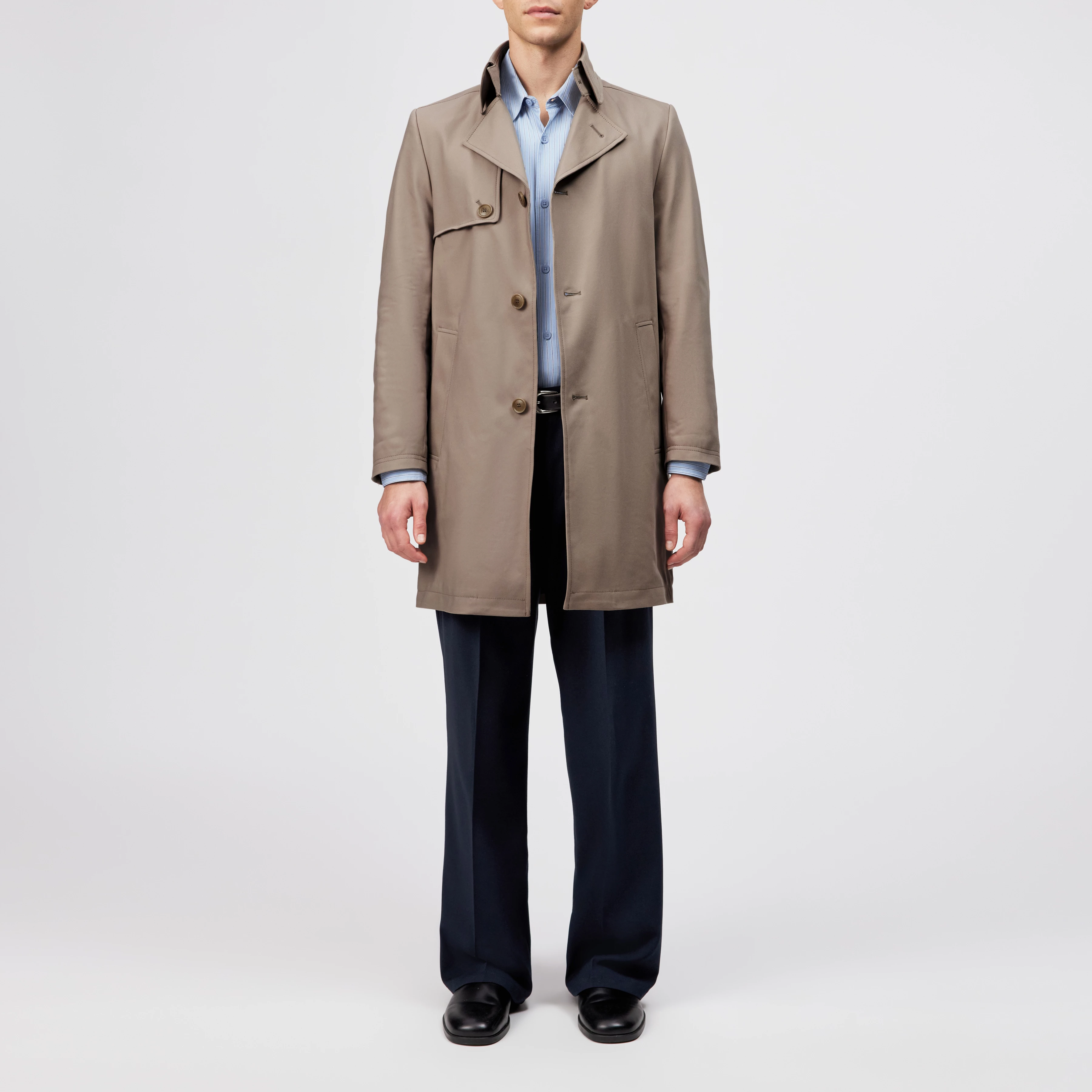 SKOPJE_C - Trench coat in techno stretch satin - men - beige - Ganzkörper-Frontansicht