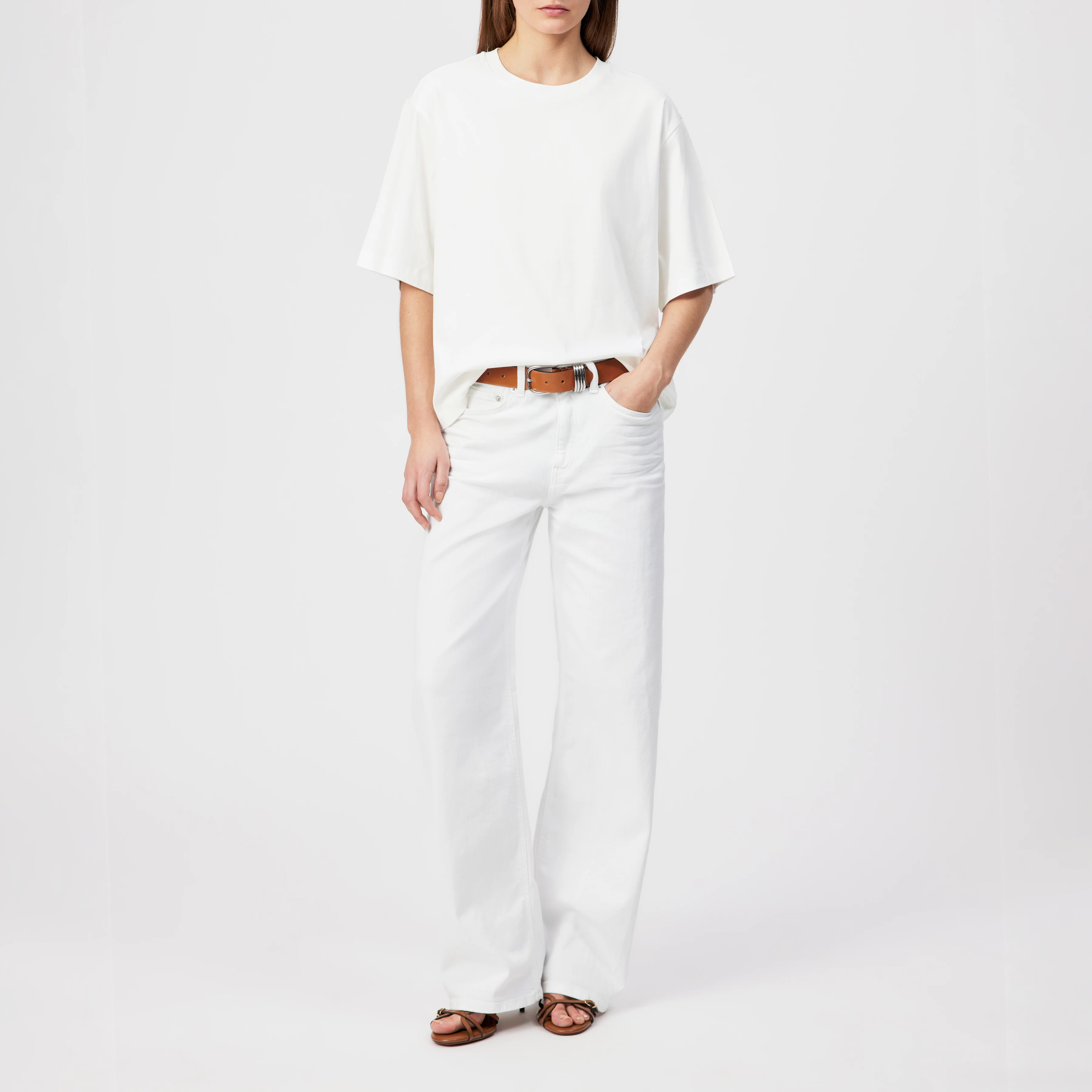 PINARA - Boxy oversized T-shirt in pure cotton - women - white - Ganzkörper-Frontansicht