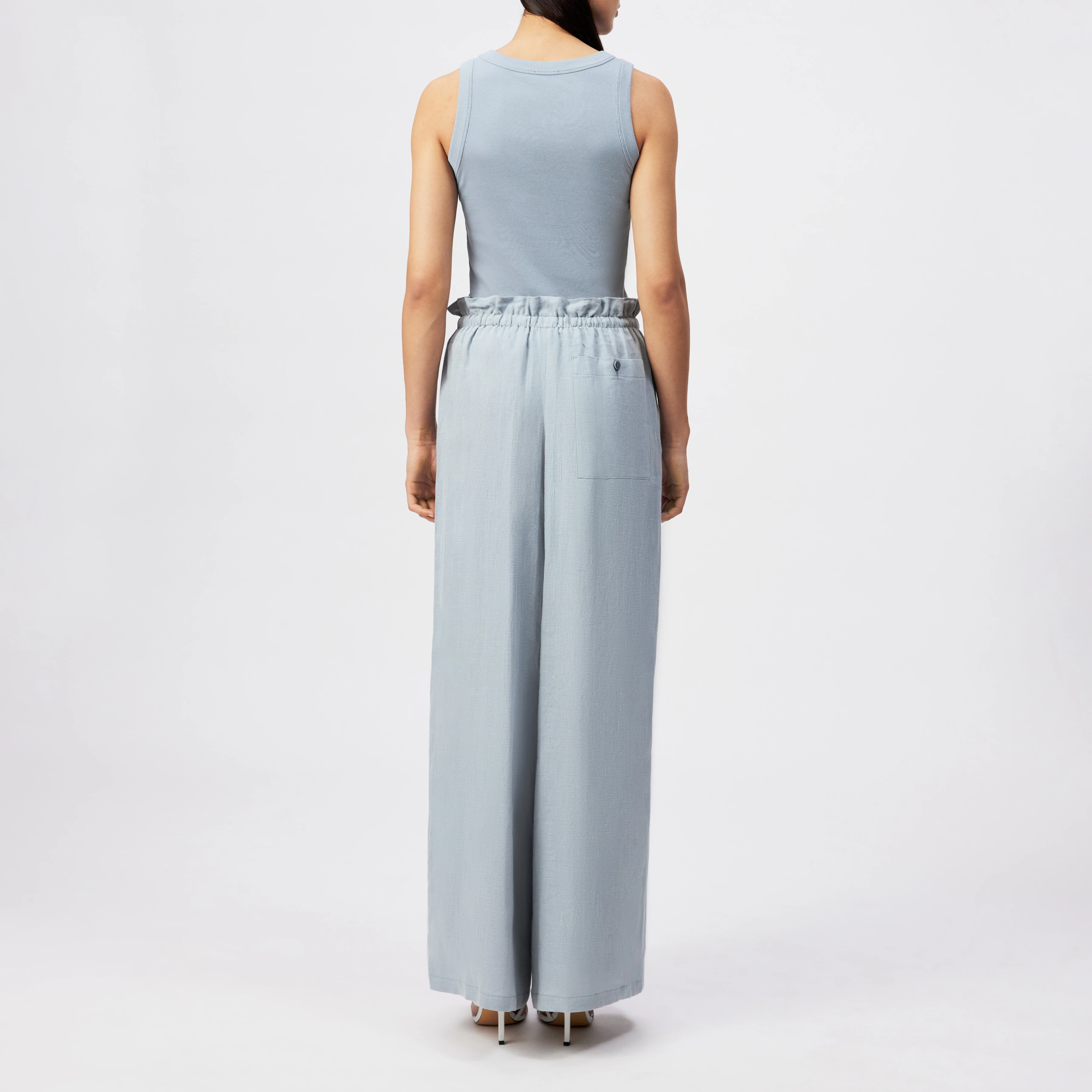 DWINDLE - Linen paperbag trousers - women - blue - Rückansicht