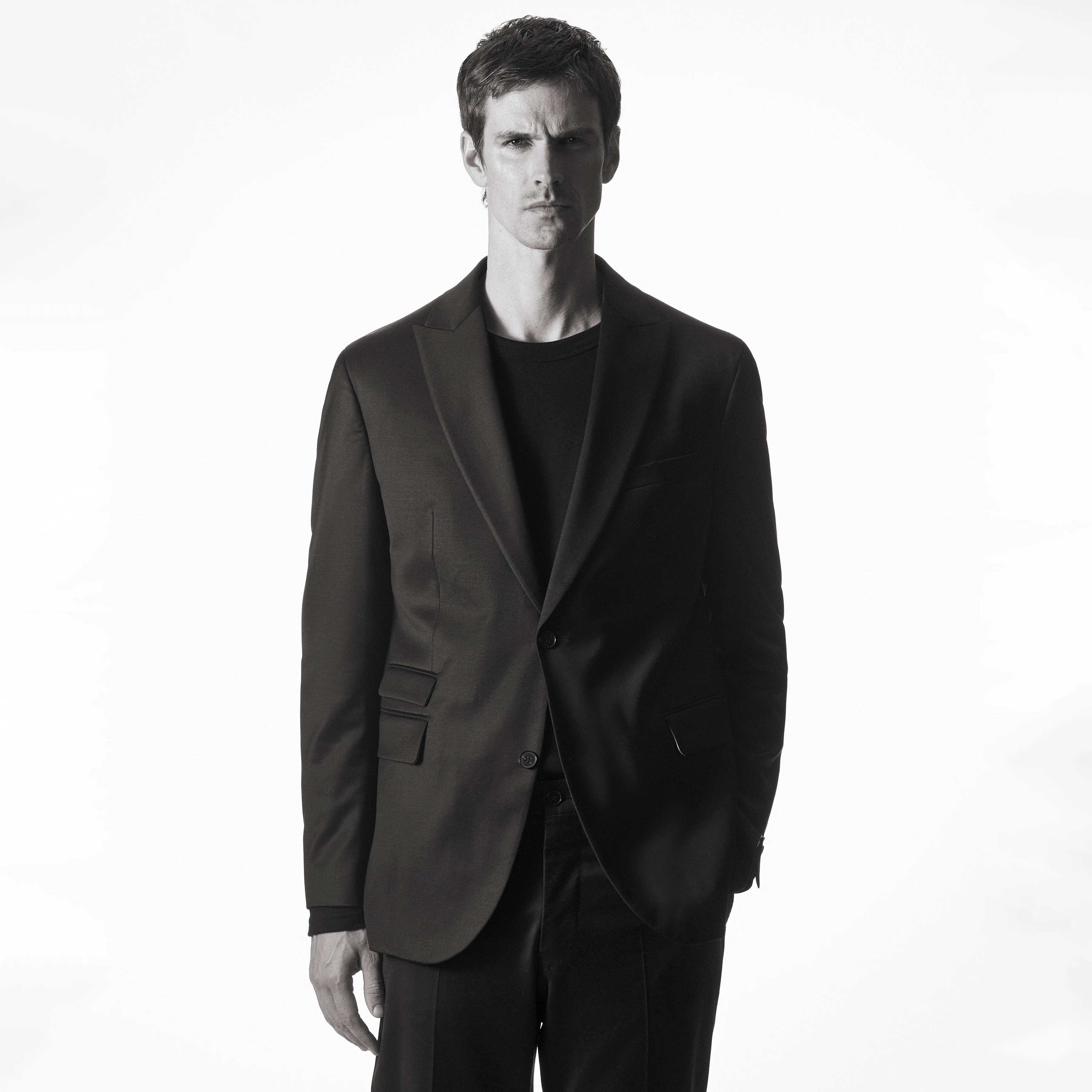 DRYGENF - Two-button blazer in fine wool blend - men - black - Frontansicht