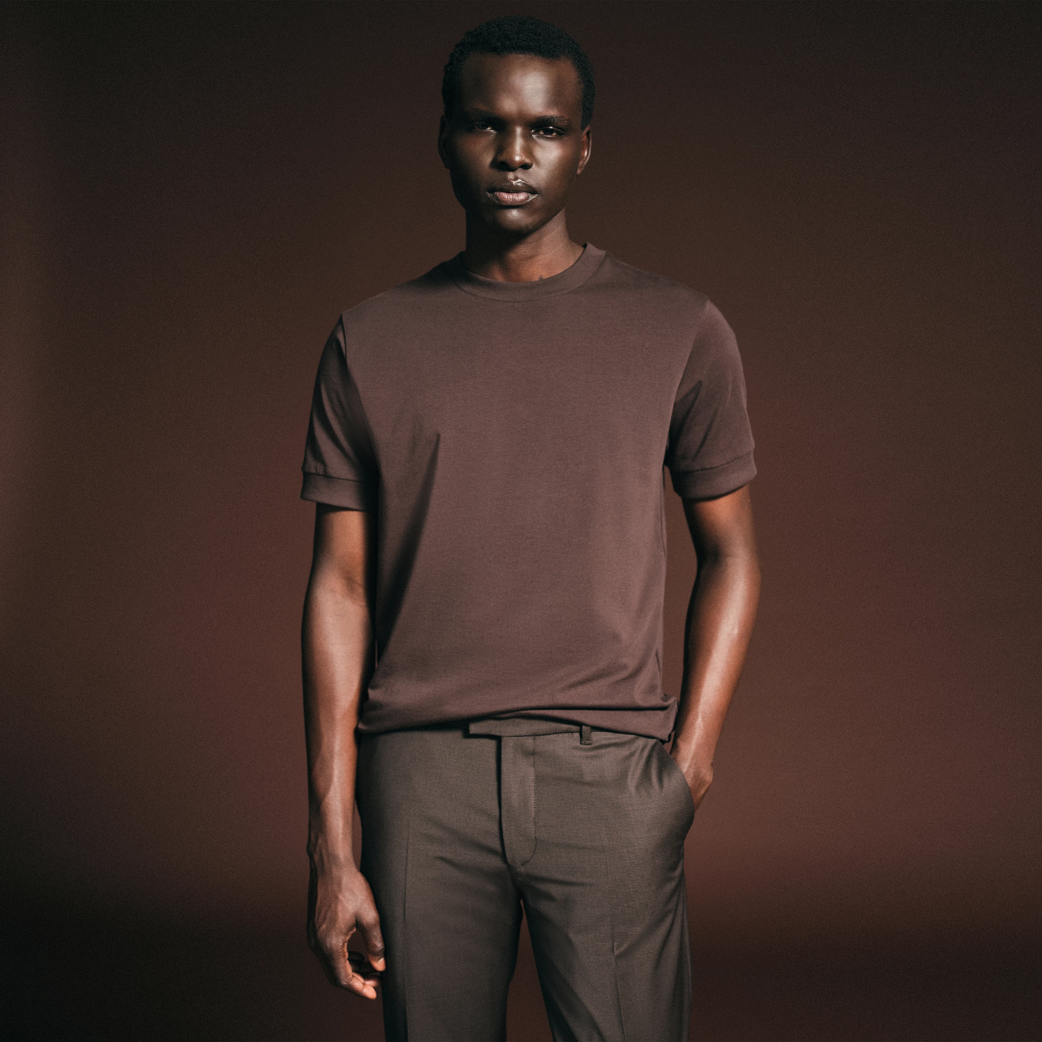 ANTON - Fitted T-Shirt in Baumwolle - Herren - braun