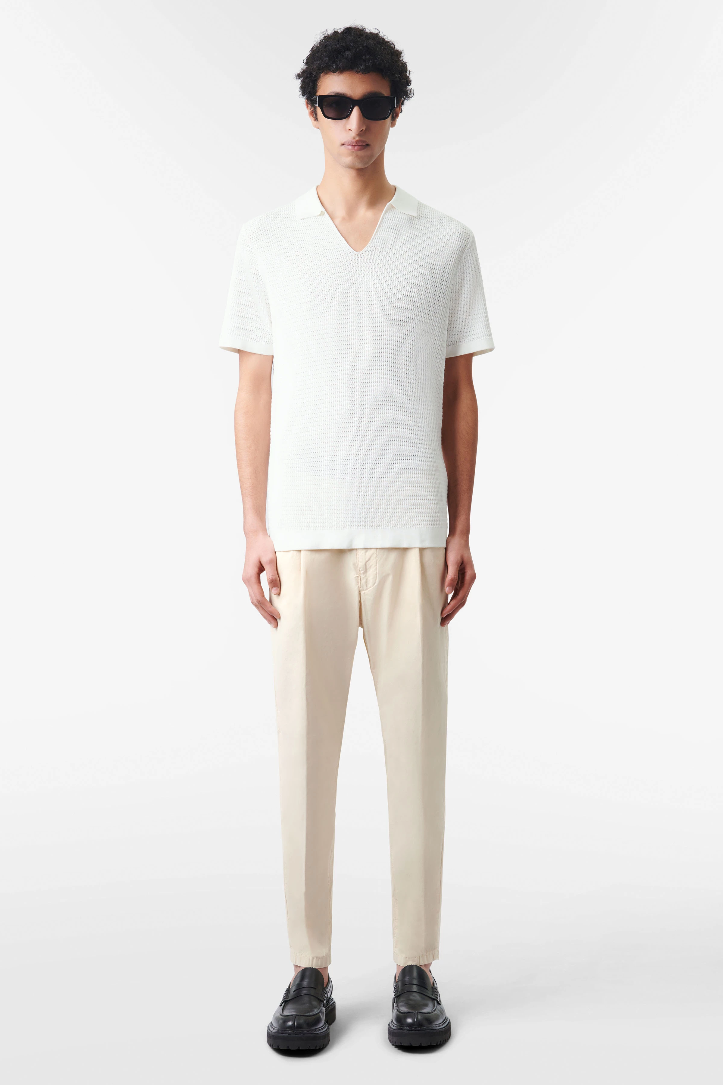 IASPER - Strick Polo ohne Knopfleiste in reiner Baumwolle - Herren - off white - Ganzkörper-Frontansicht