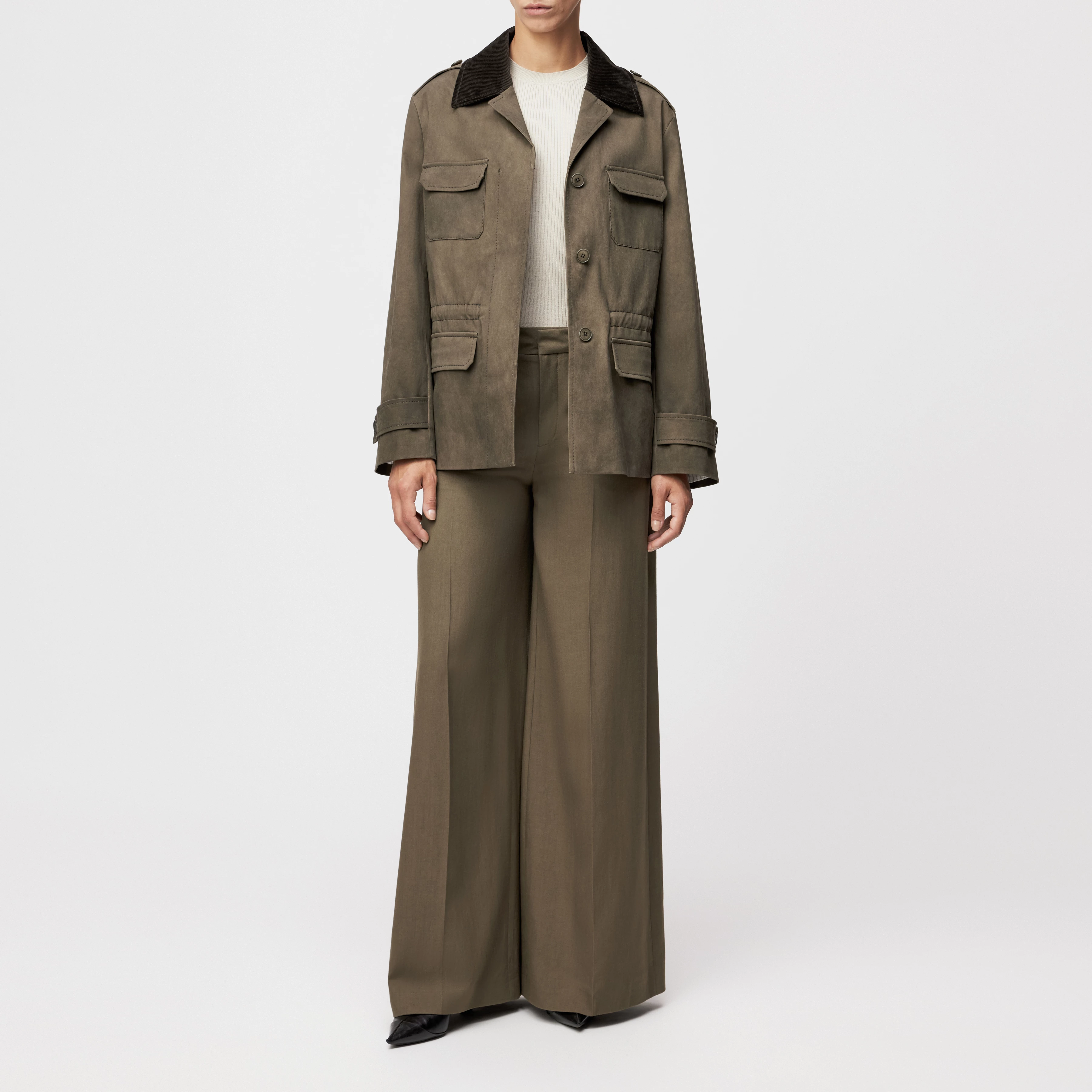 BODNEY_1 - Fieldjacket Kontrastkragen in Twill - Damen - grün - Ganzkörper-Frontansicht