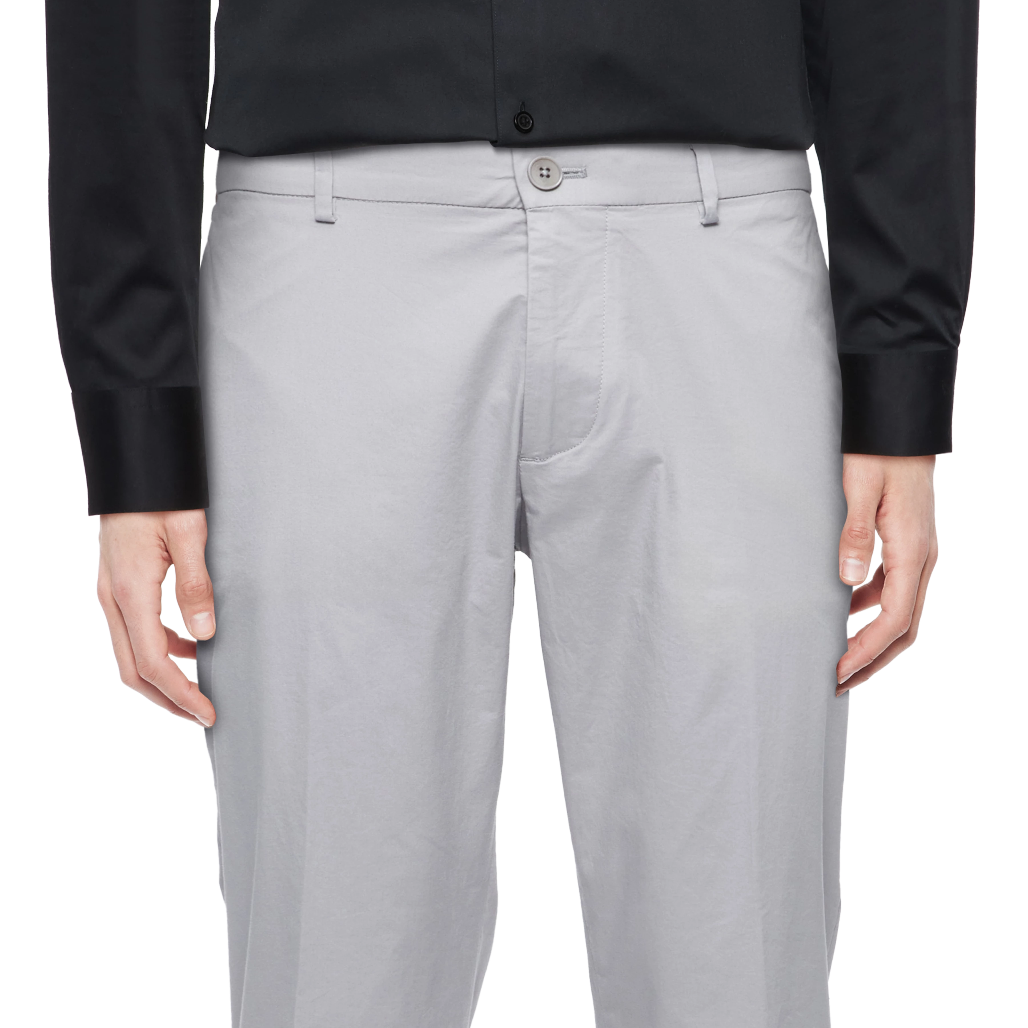 AJEND - Pantalon confectionné en gabardine de coton - men - gris - Detailansicht am Model