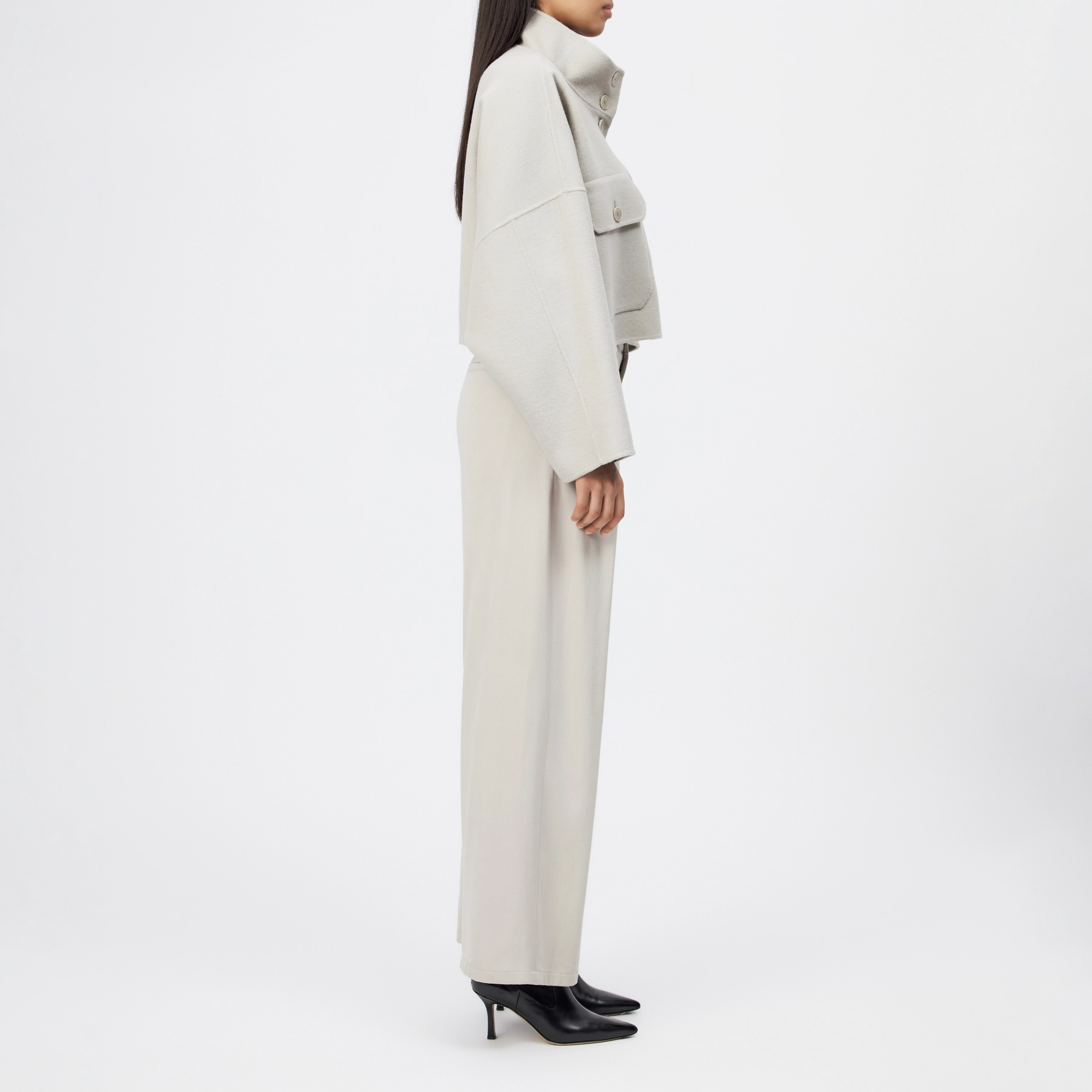 ARKLOW - Short jacket with stand-up collar in double-faced fabric - women - beige - Seitenansicht