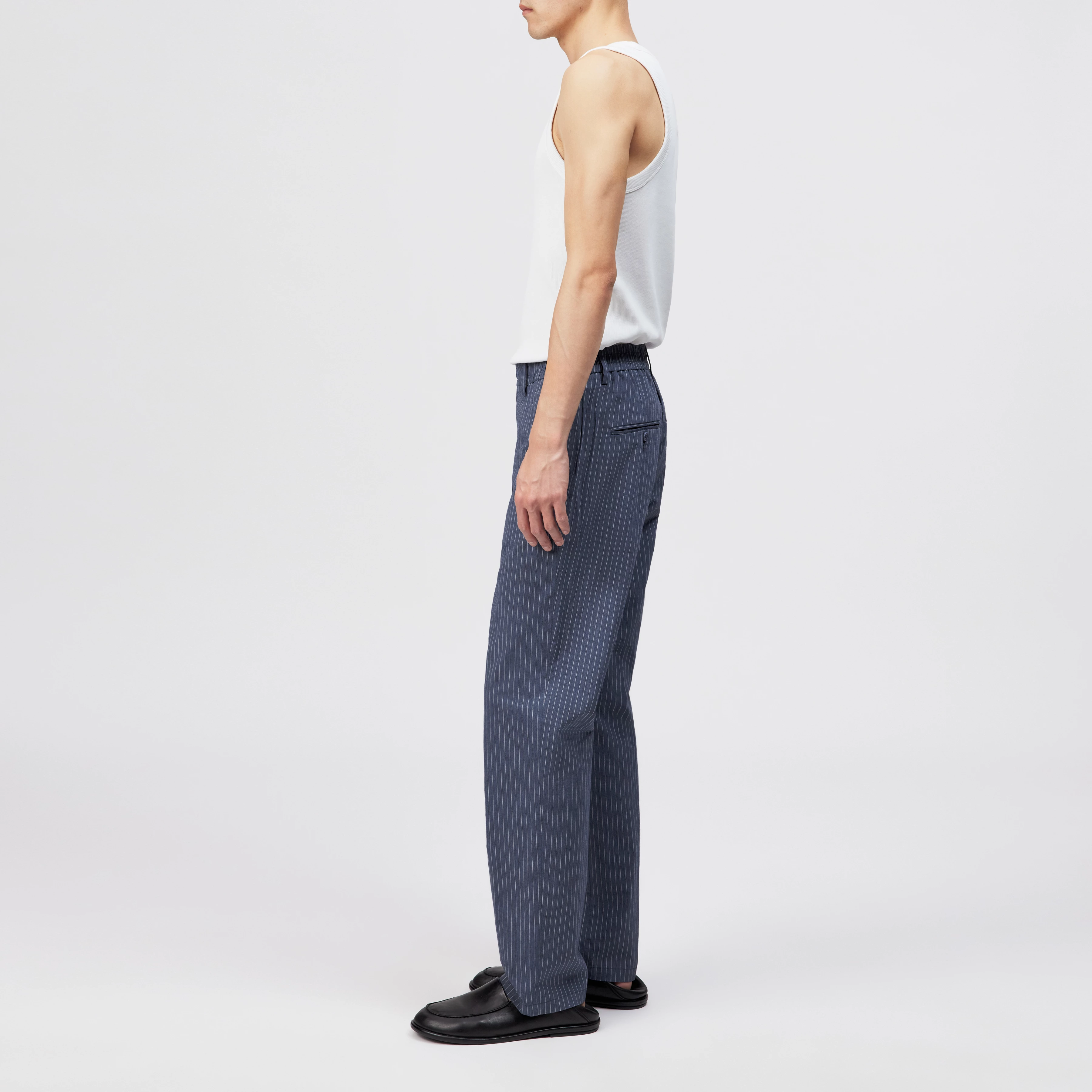 GARONA_B - Casual chino in cotton blend - men - blue - Seitenansicht