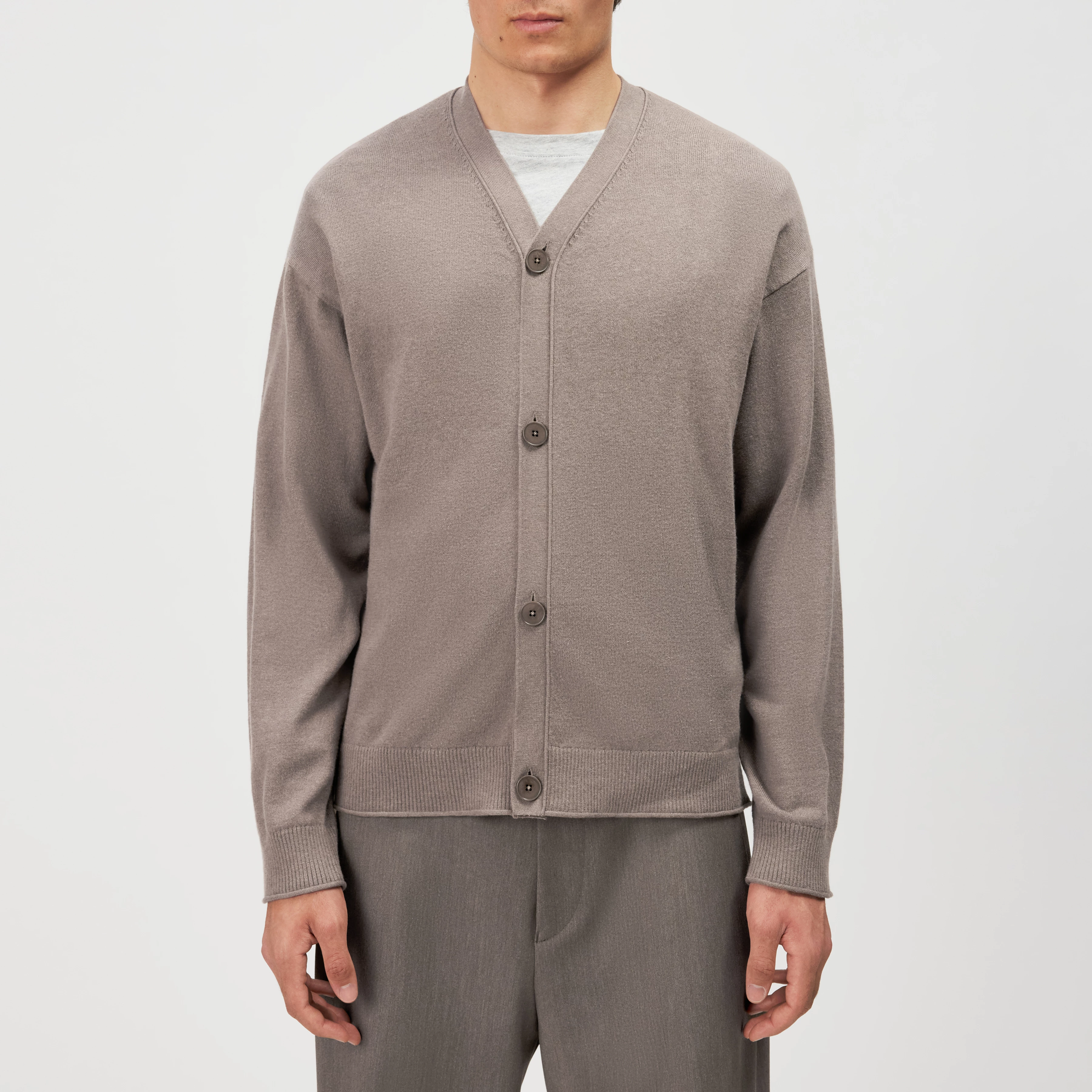 ELUAN - Fine knit cardigan - men - brown - Frontansicht