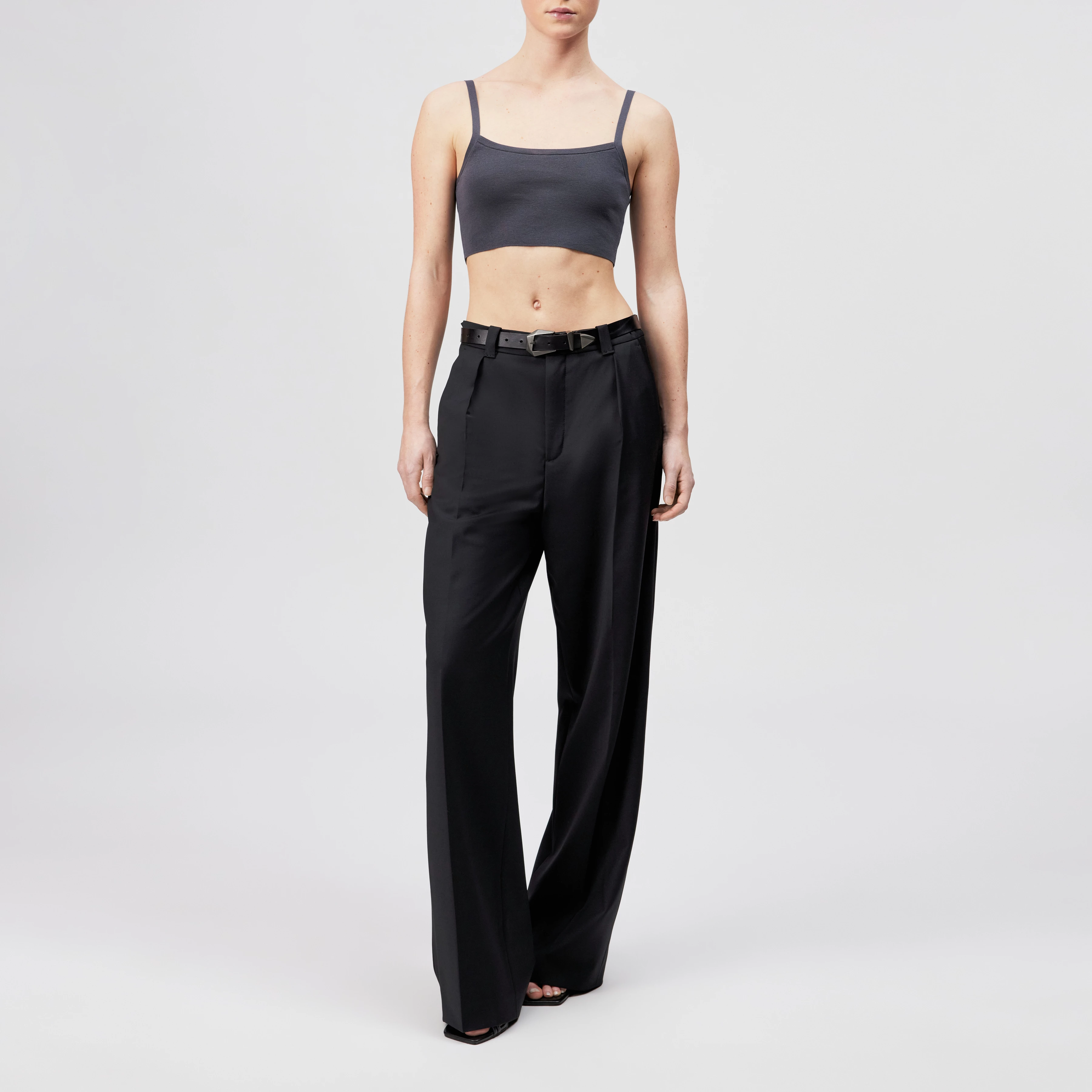 JOSEY - Cropped tank top in matte finish - women - grey - Ganzkörper-Frontansicht