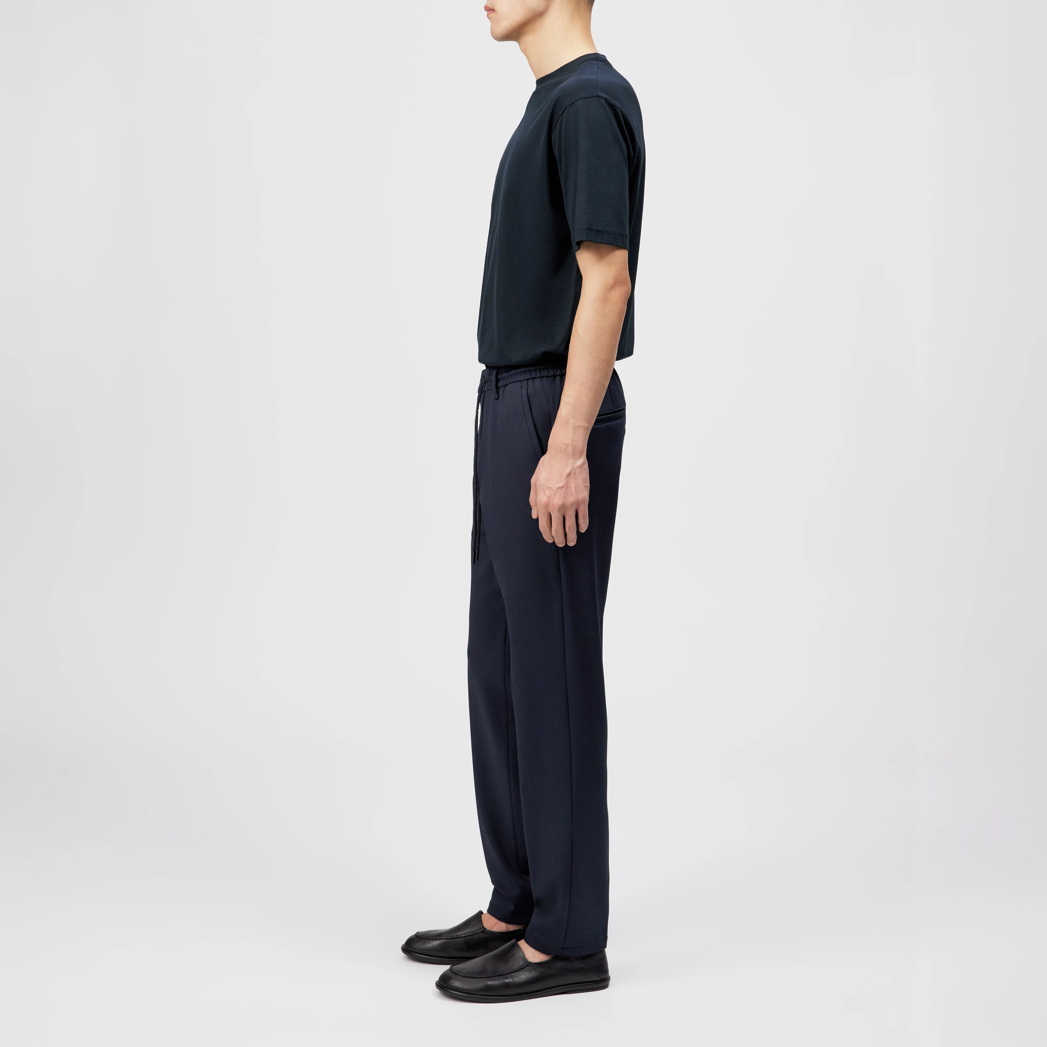 DEGER - Pantalon jogger à cordon en mélange viscose - men - bleu - Seitenansicht
