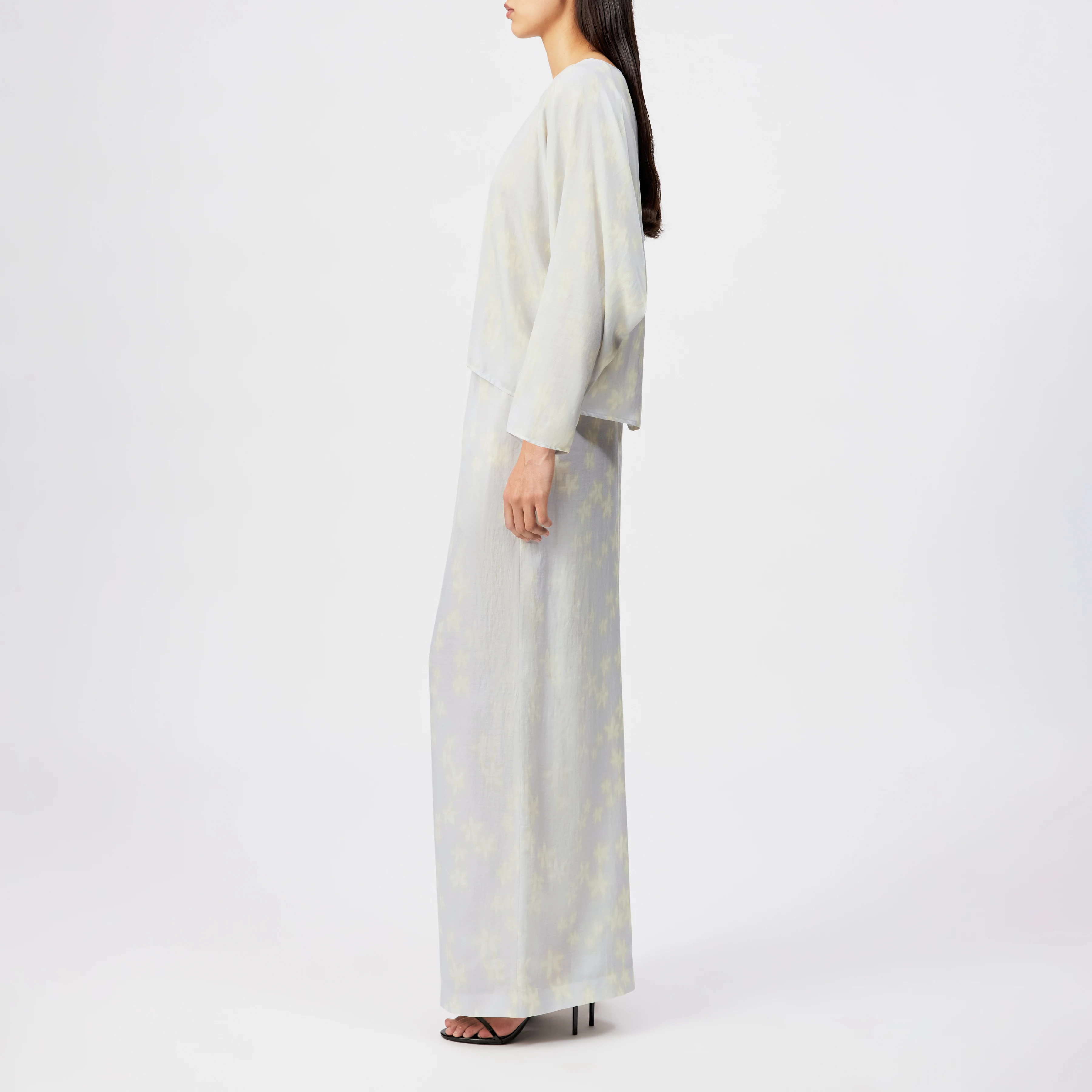 NIALINI - Relaxed Fit Satin Blouse - women - grey - Seitenansicht