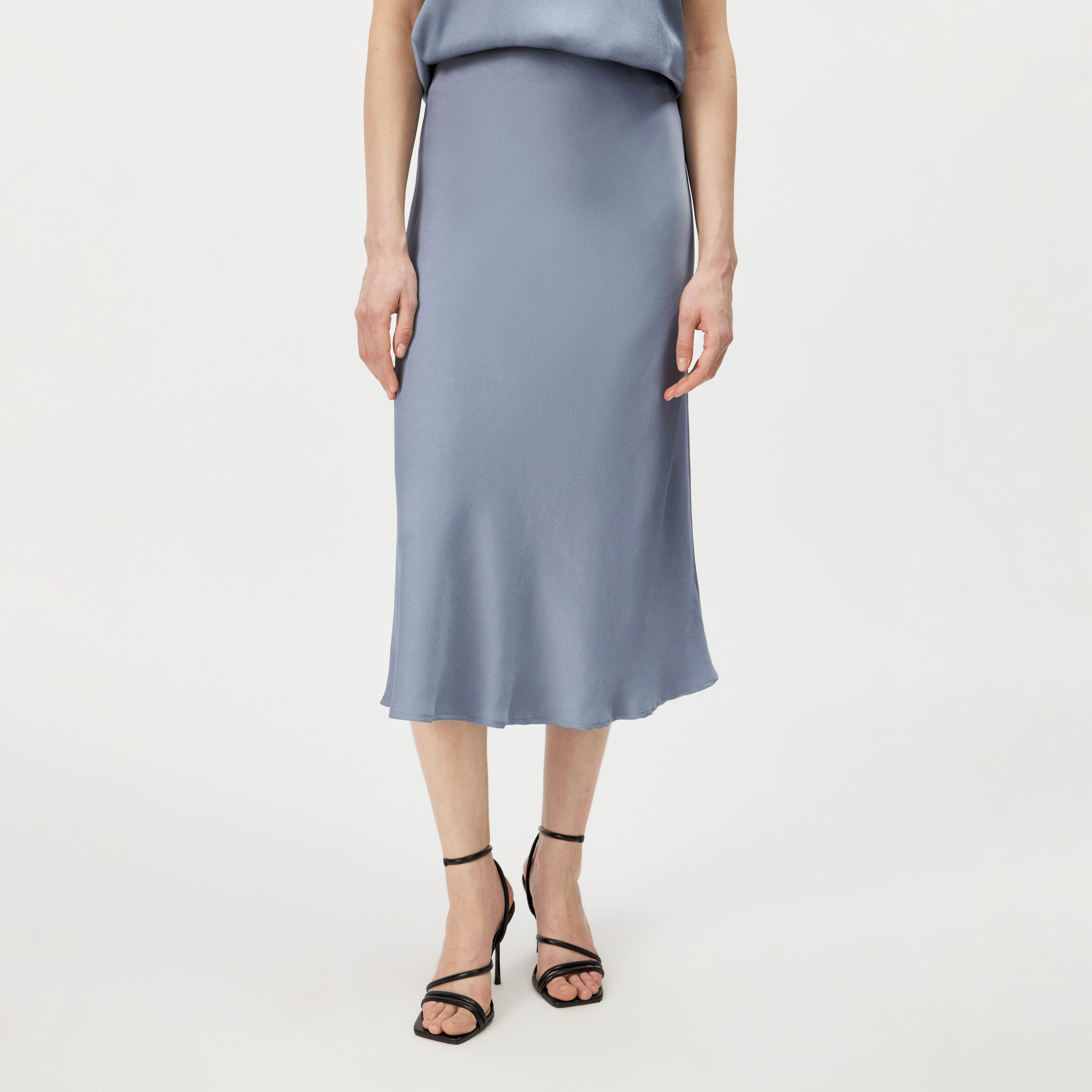 URA - Mid-length slip skirt in satin - women - blue - Frontansicht