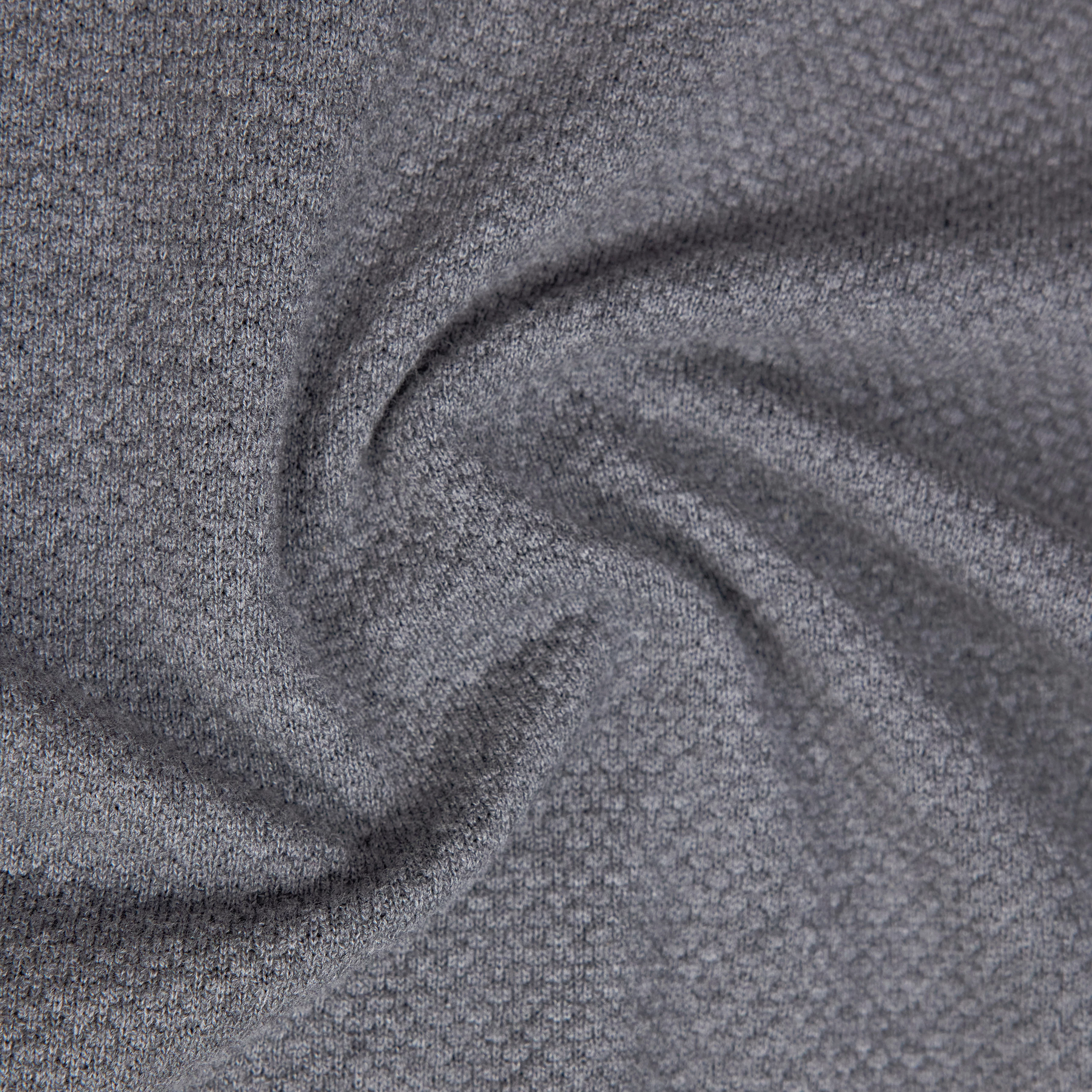 TRITON - Regular fit polo in jacquard knit - men - grey - Materialbild (B2C)