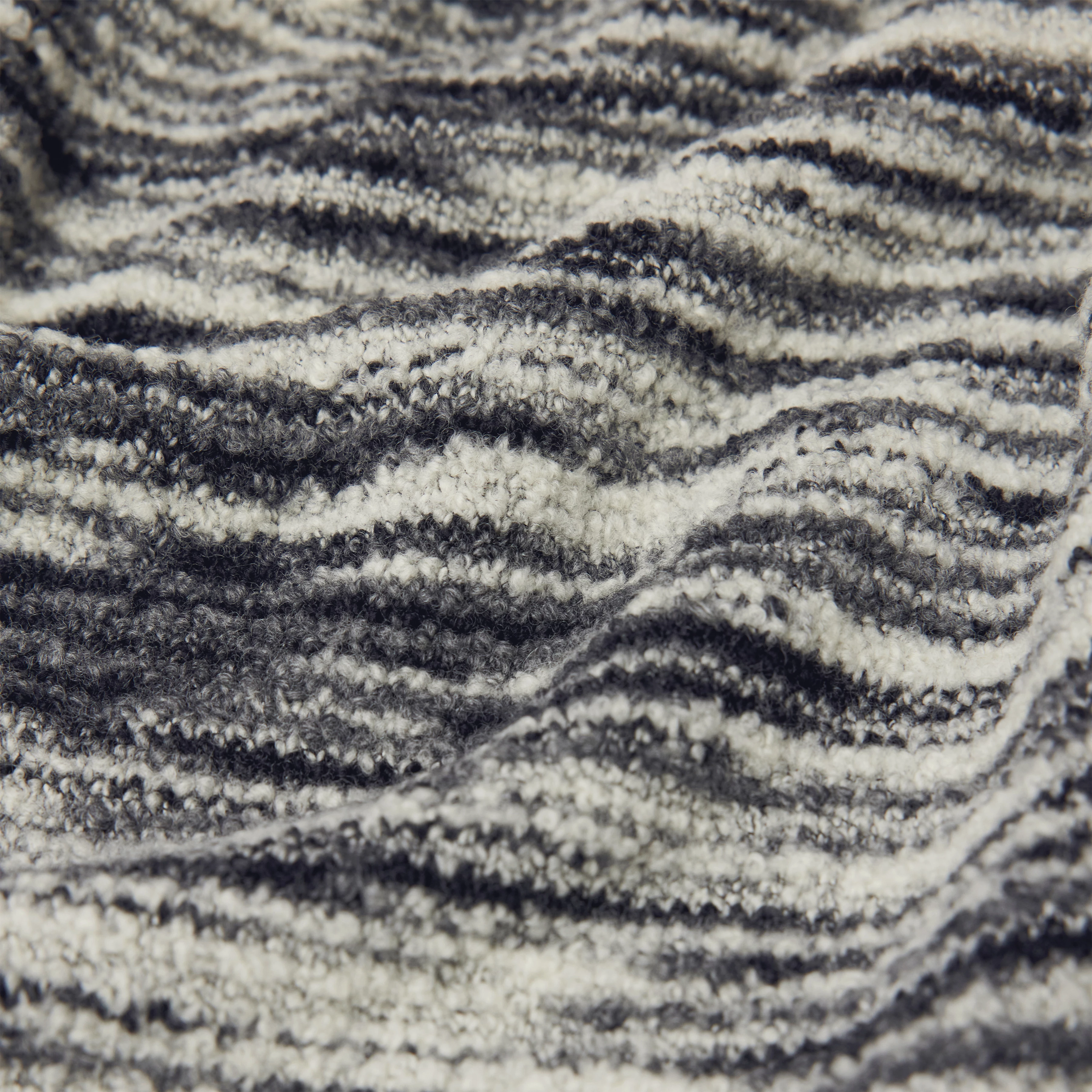 LEANDO - Rundhalspullover in Woll-Mix - Herren - grau - Materialbild (B2C)