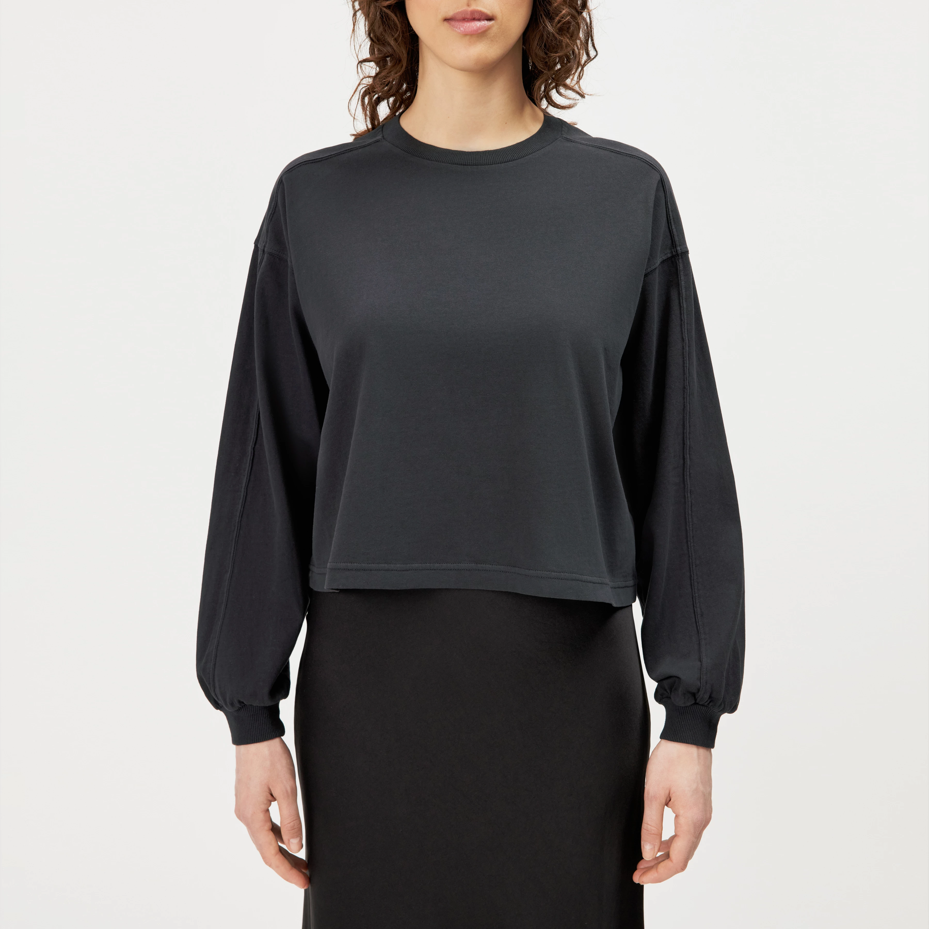 KELAI - Casual relaxed-fit cotton sweatshirt - women - black - Frontansicht
