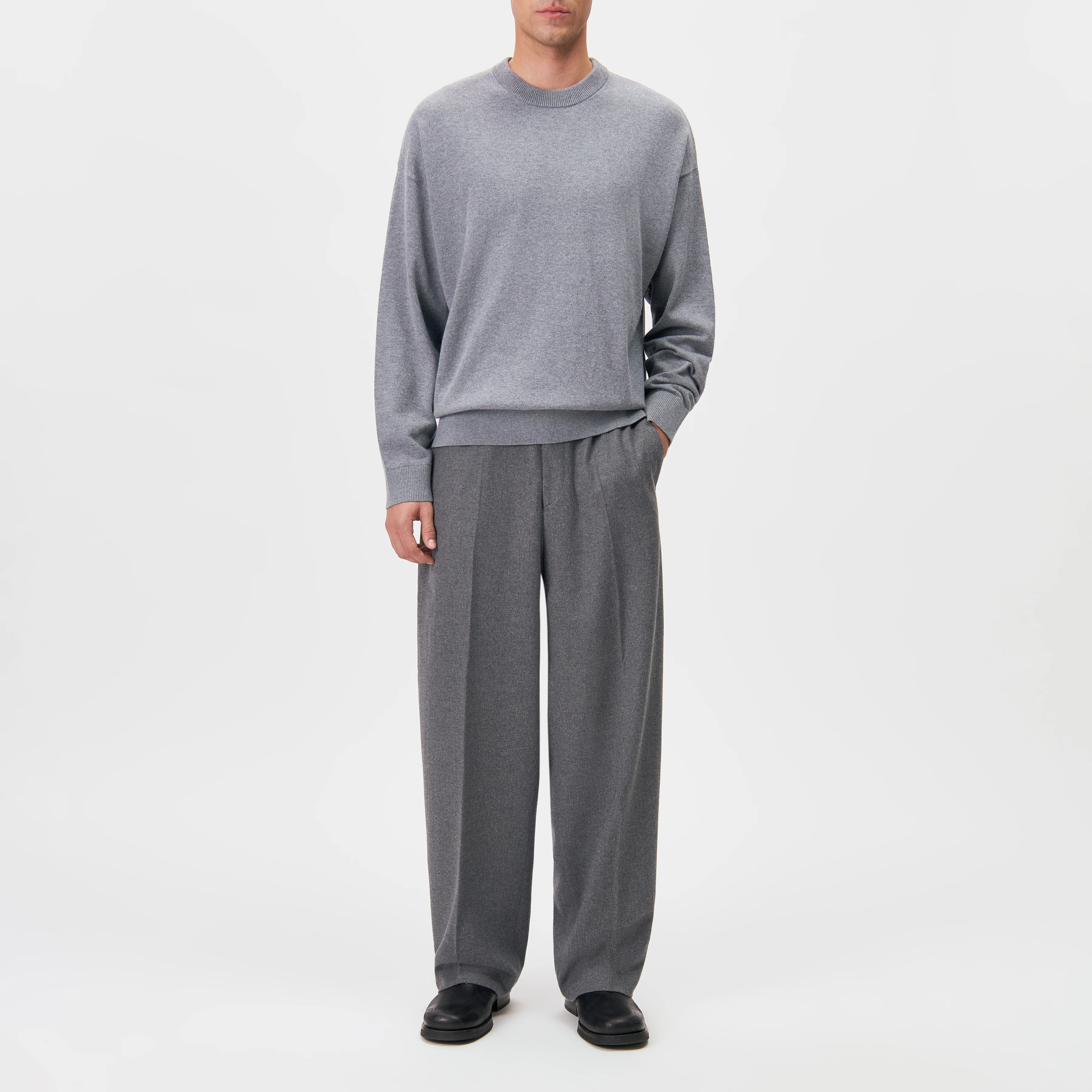 VALDRIK - Rundhals Pullover in boxy fit - Herren - grau - Ganzkörper-Frontansicht