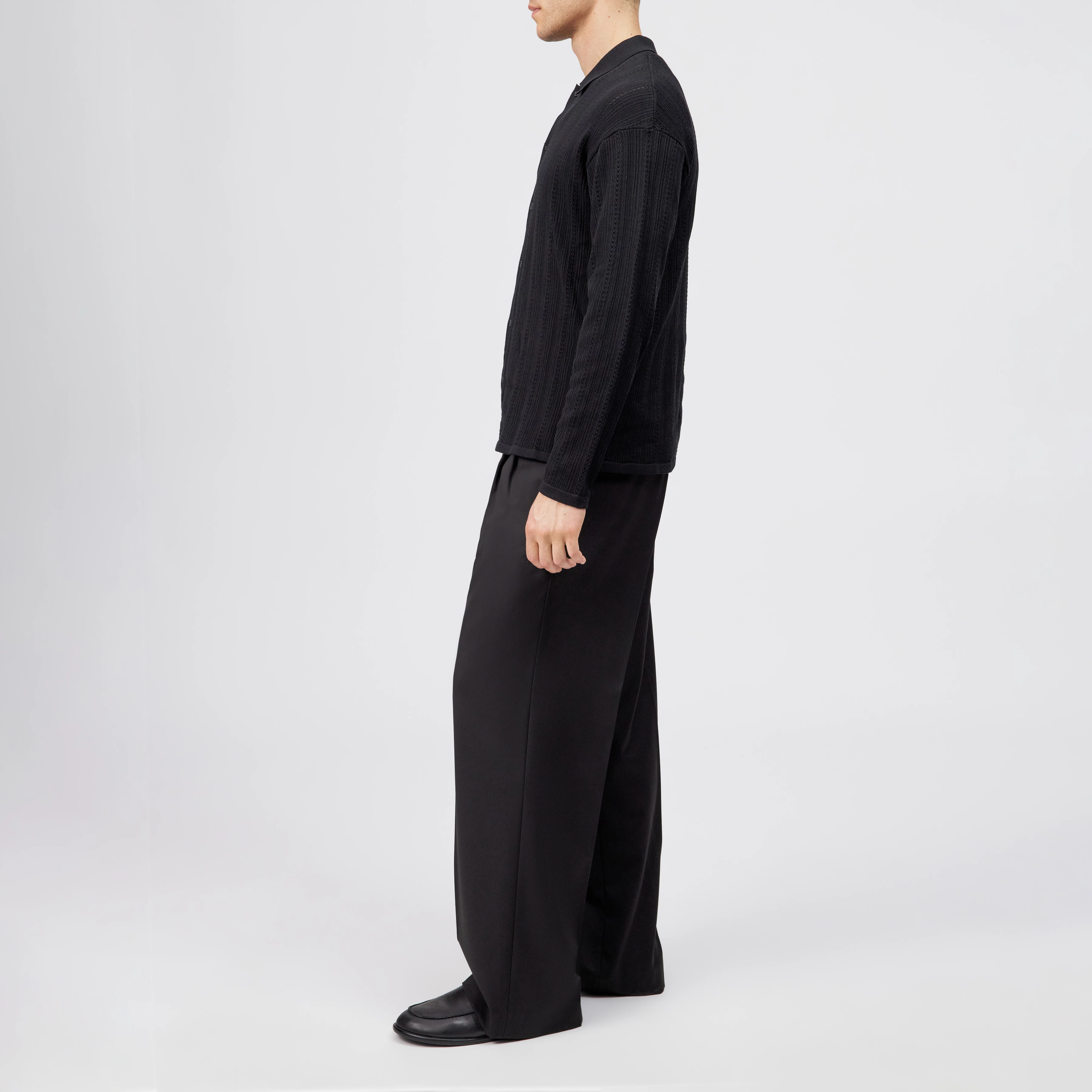 EMILIAS - Regular fit cotton polo - men - black - Seitenansicht