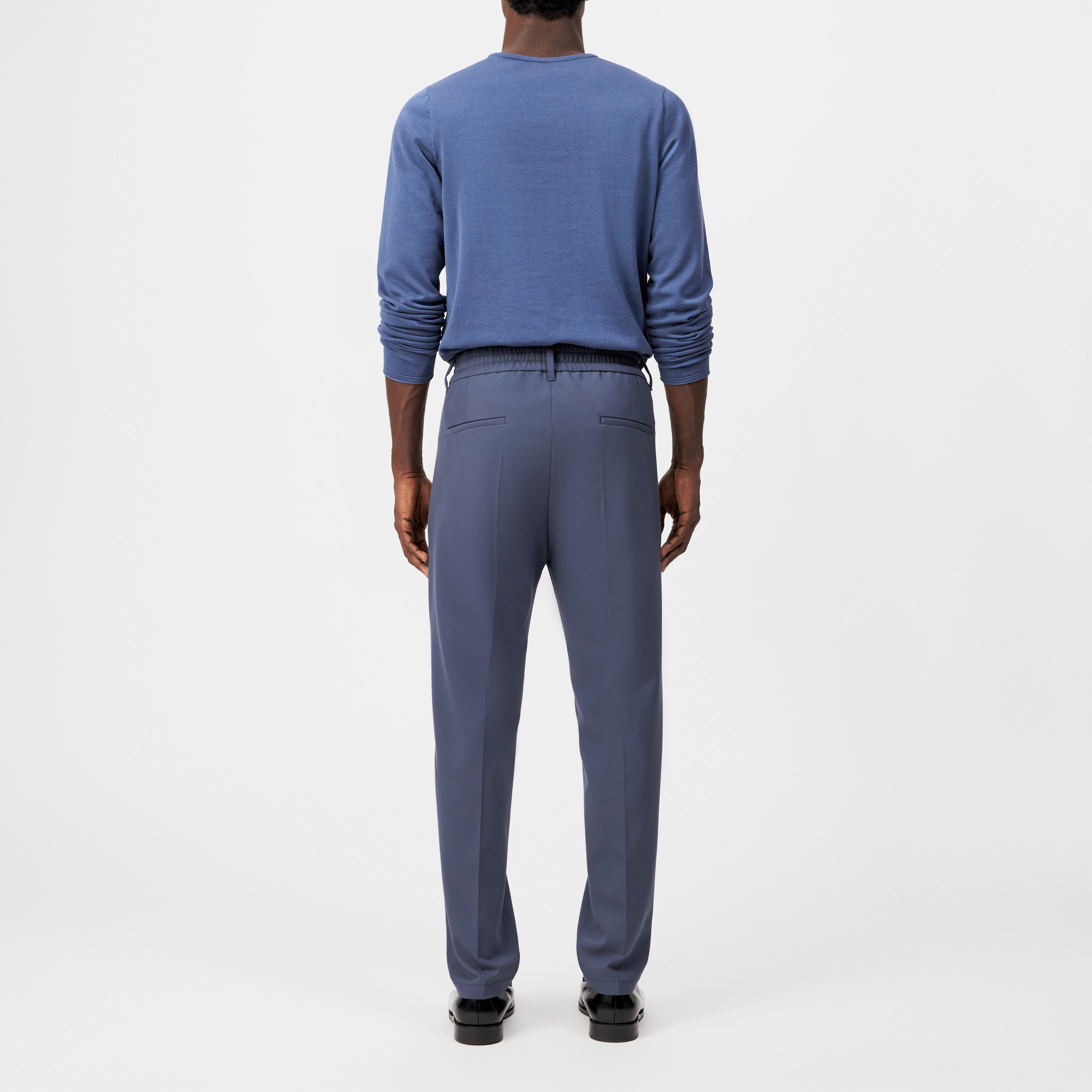 CHASY - Casual trousers with pleats in technical viscose blend - men - blue - Rückansicht