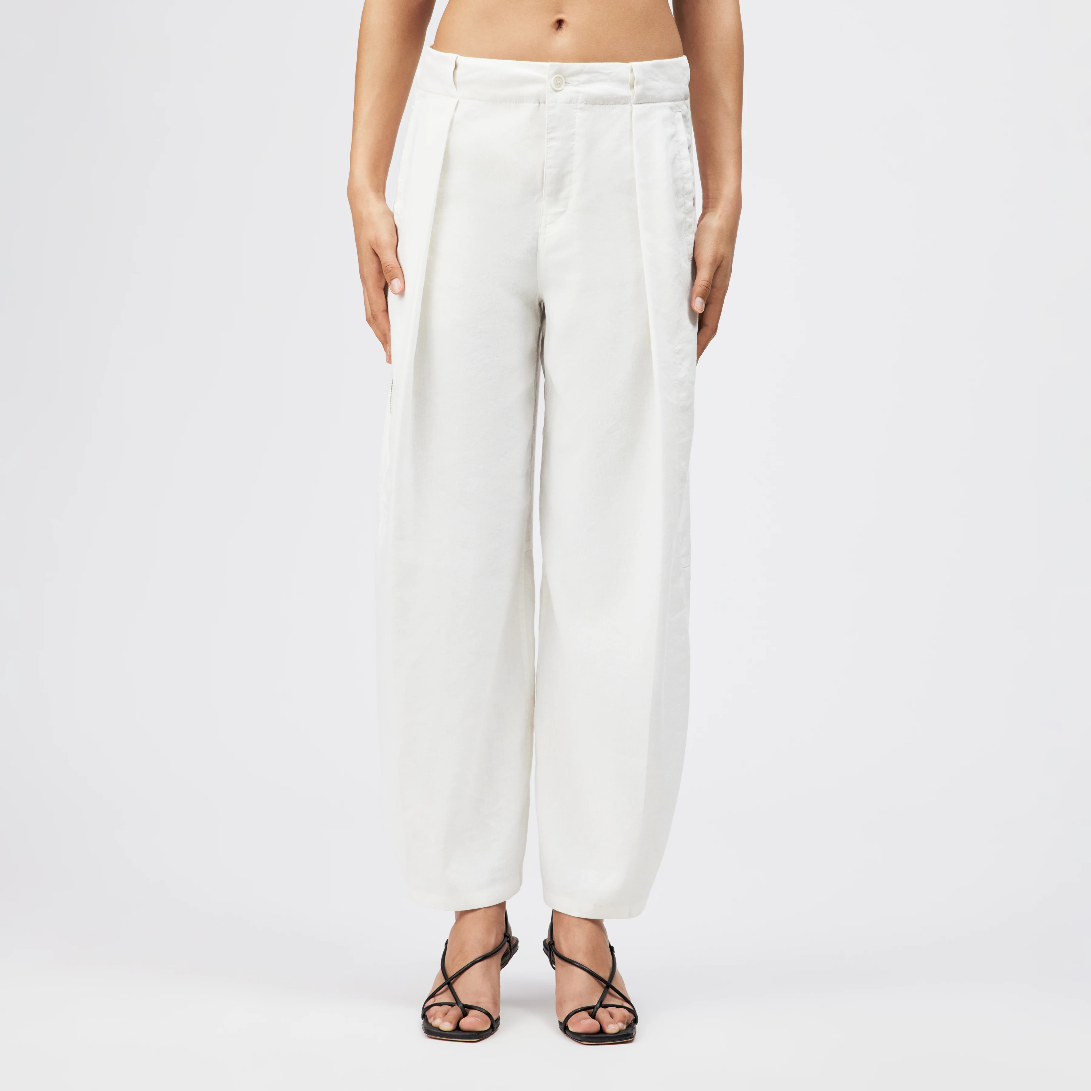 DREAK - Relaxed Fit Linen-Blend Utility Trousers - women - off white - Frontansicht