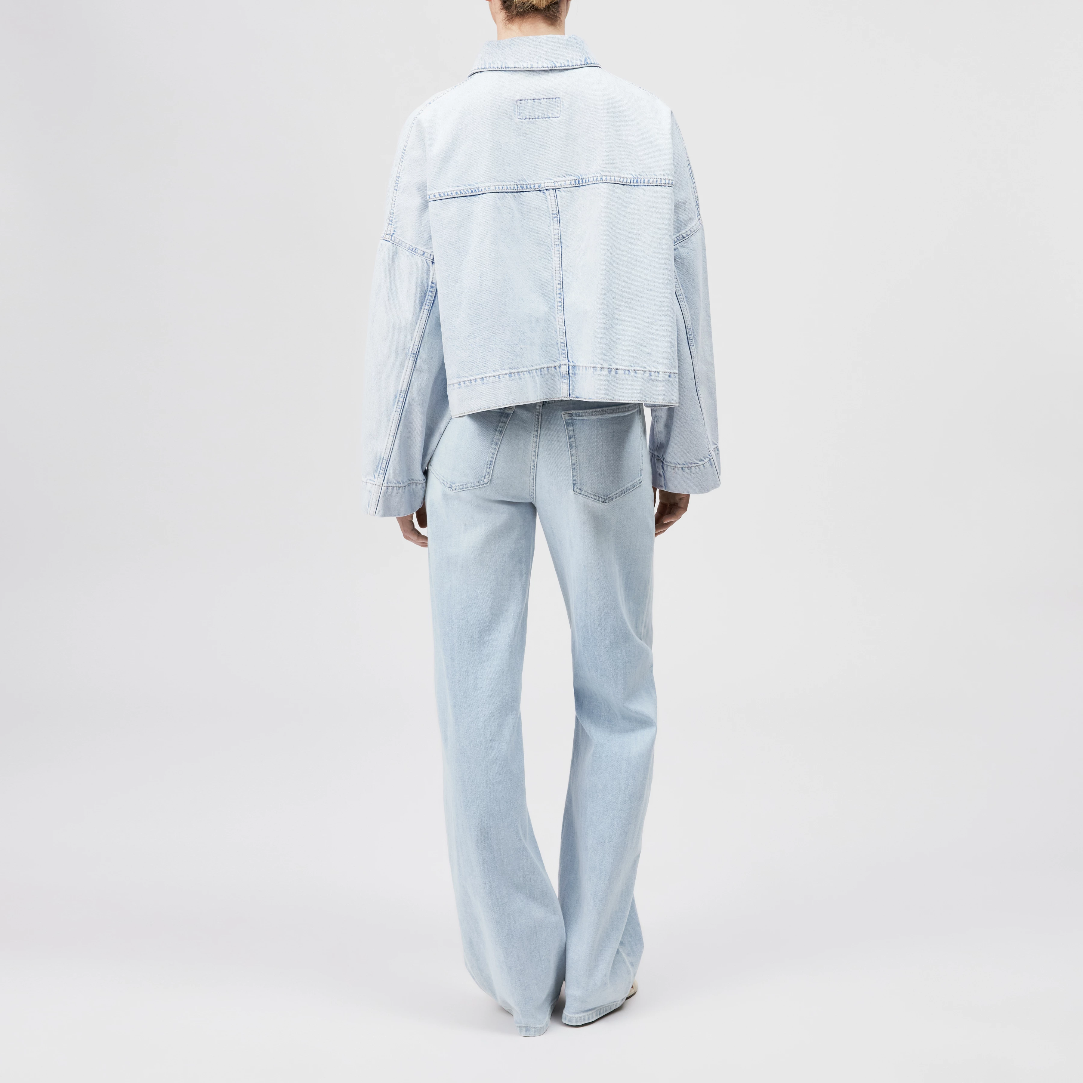 HOLBROOKS - Veste oversized en denim bleu clair - women - bleu - Rückansicht