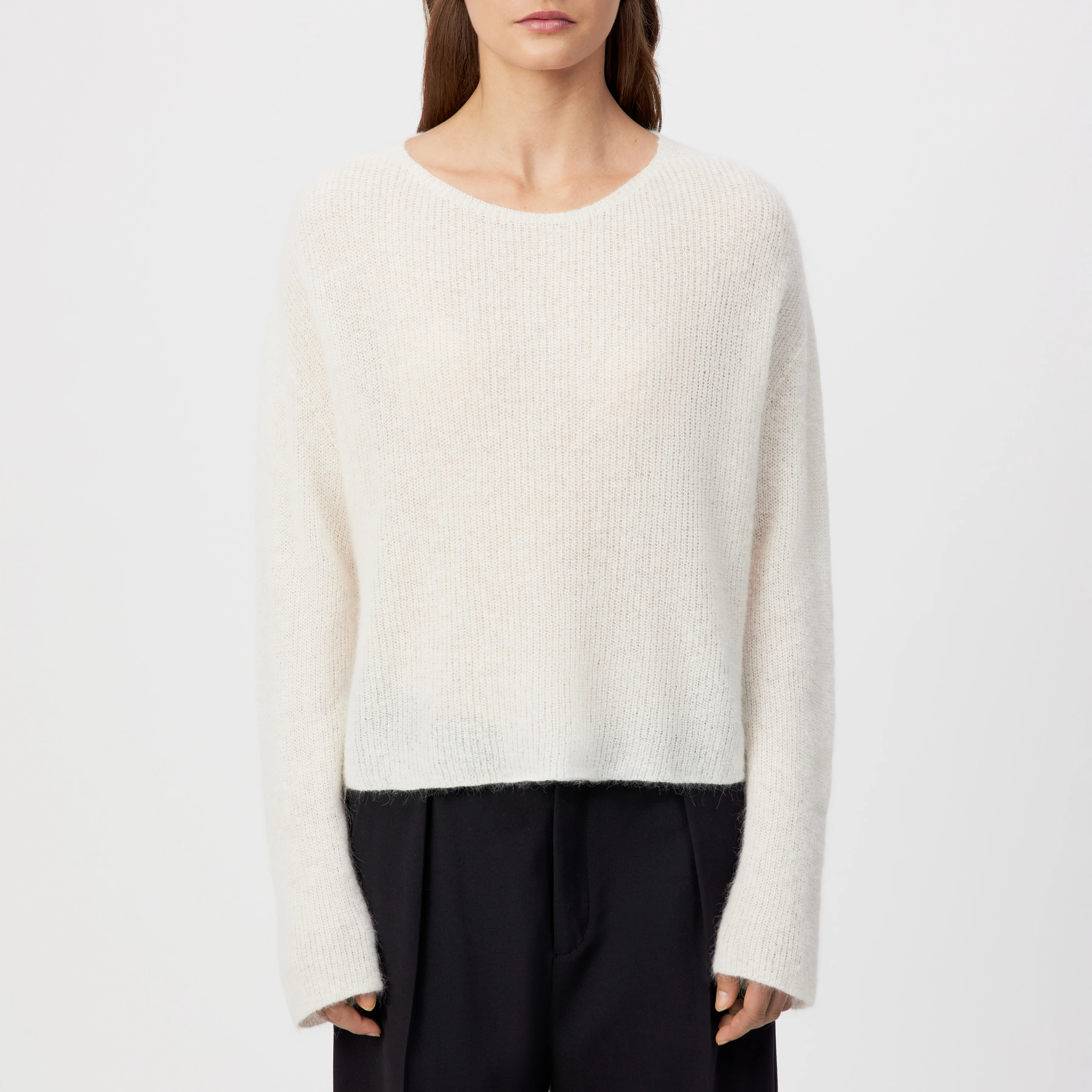 IMENY - Pull court en mélange luxueux d'alpaga Suri - women - blanc cassé - Frontansicht