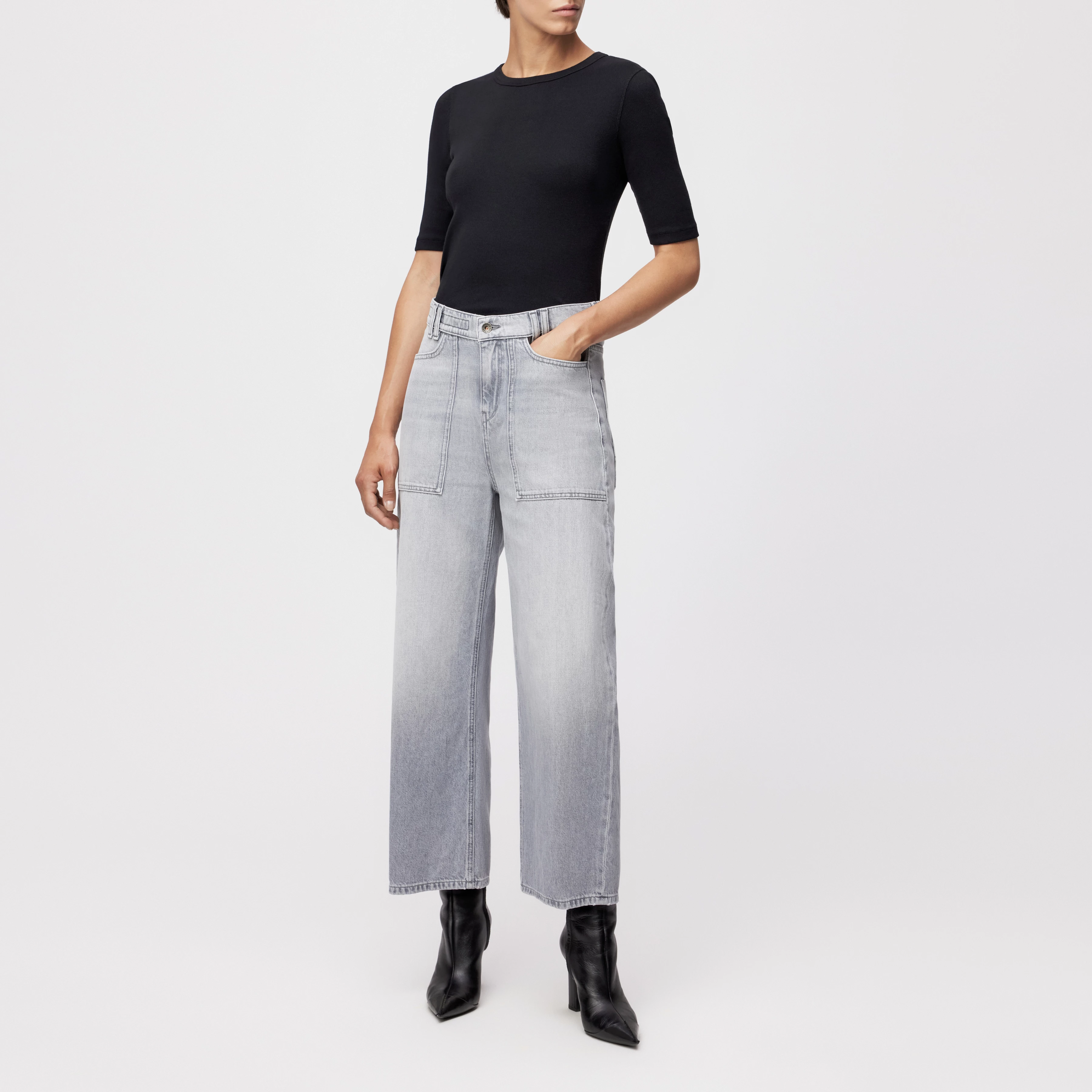 DERIVE - Mid-Waist Jeans in Light-Grey Denim - Damen - grau - Ganzkörper-Frontansicht