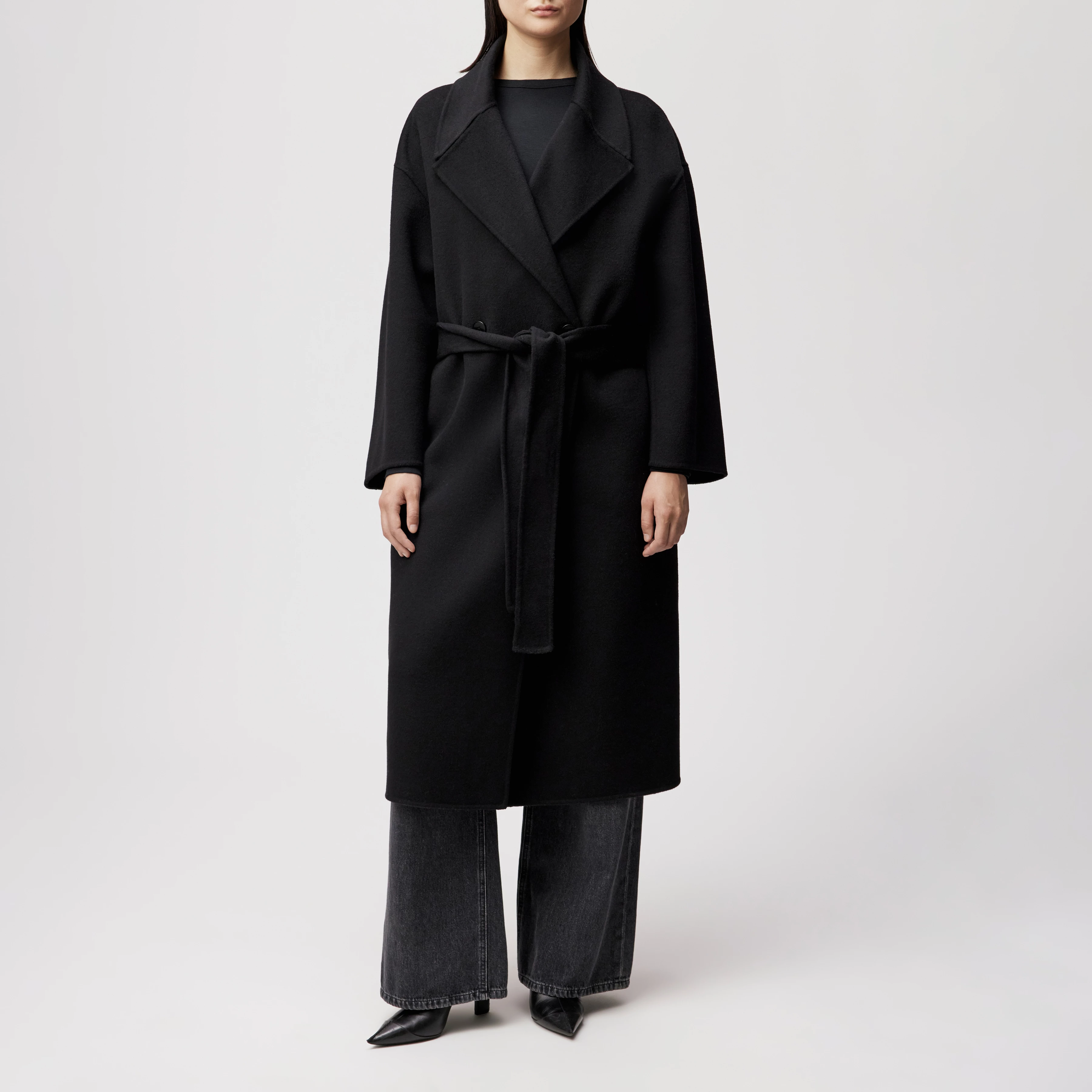 BUDBY_2 - Hüllenmantel mit Bindegürtel in Woll-Doubleface - Damen - schwarz - Frontansicht