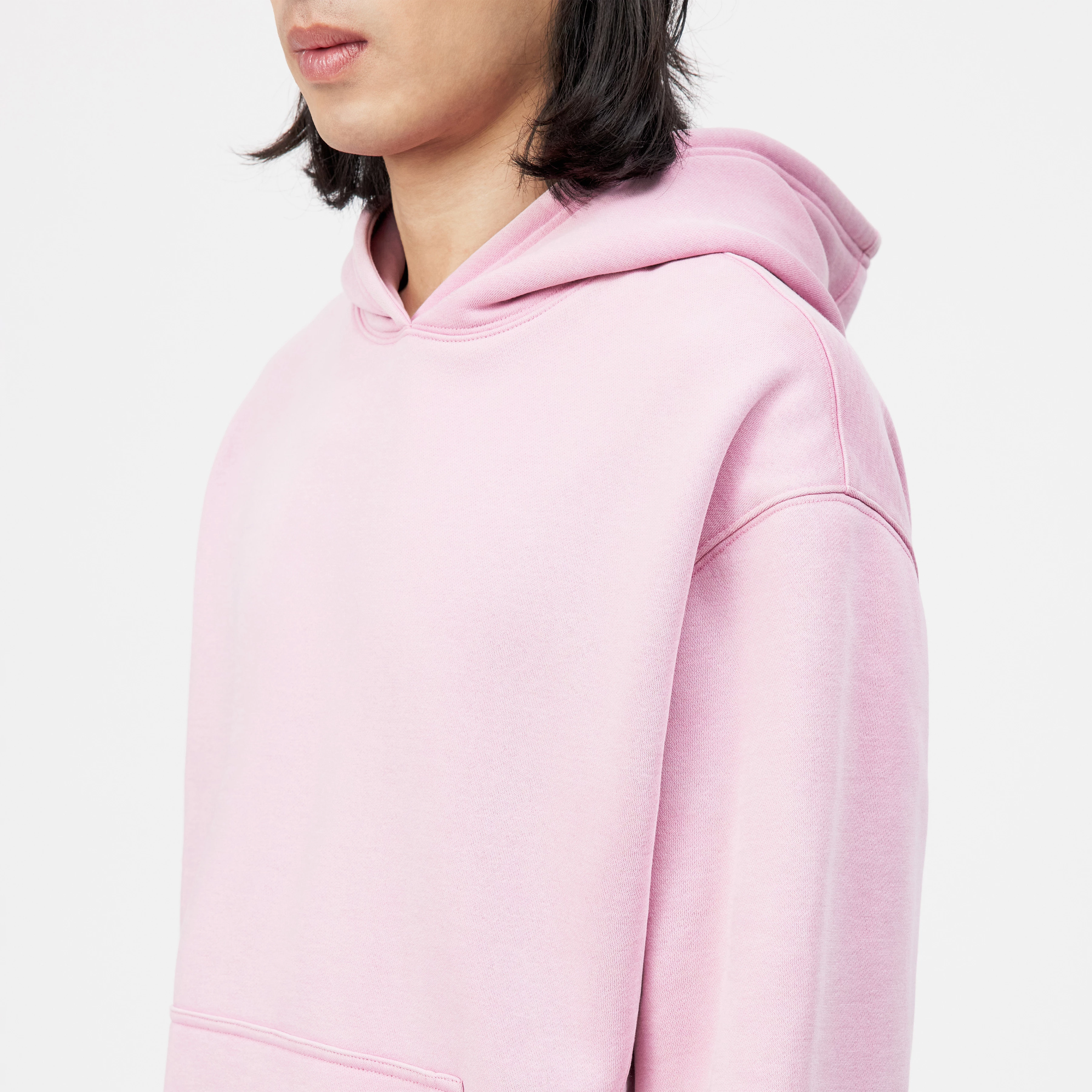 KAMILIO - Hoodie in gewaschenem Baumwoll-Mix - Herren - rosa - Detailansicht am Model