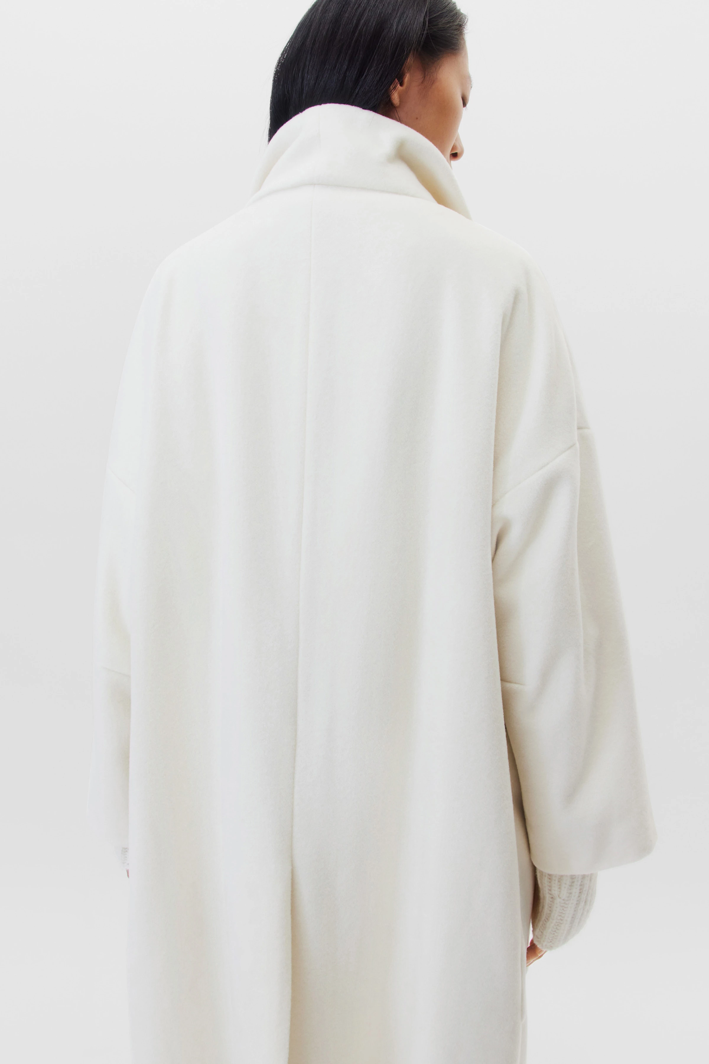 THEYDON - Oversized Mantel in Wollflausch - Damen - off white - Rückansicht