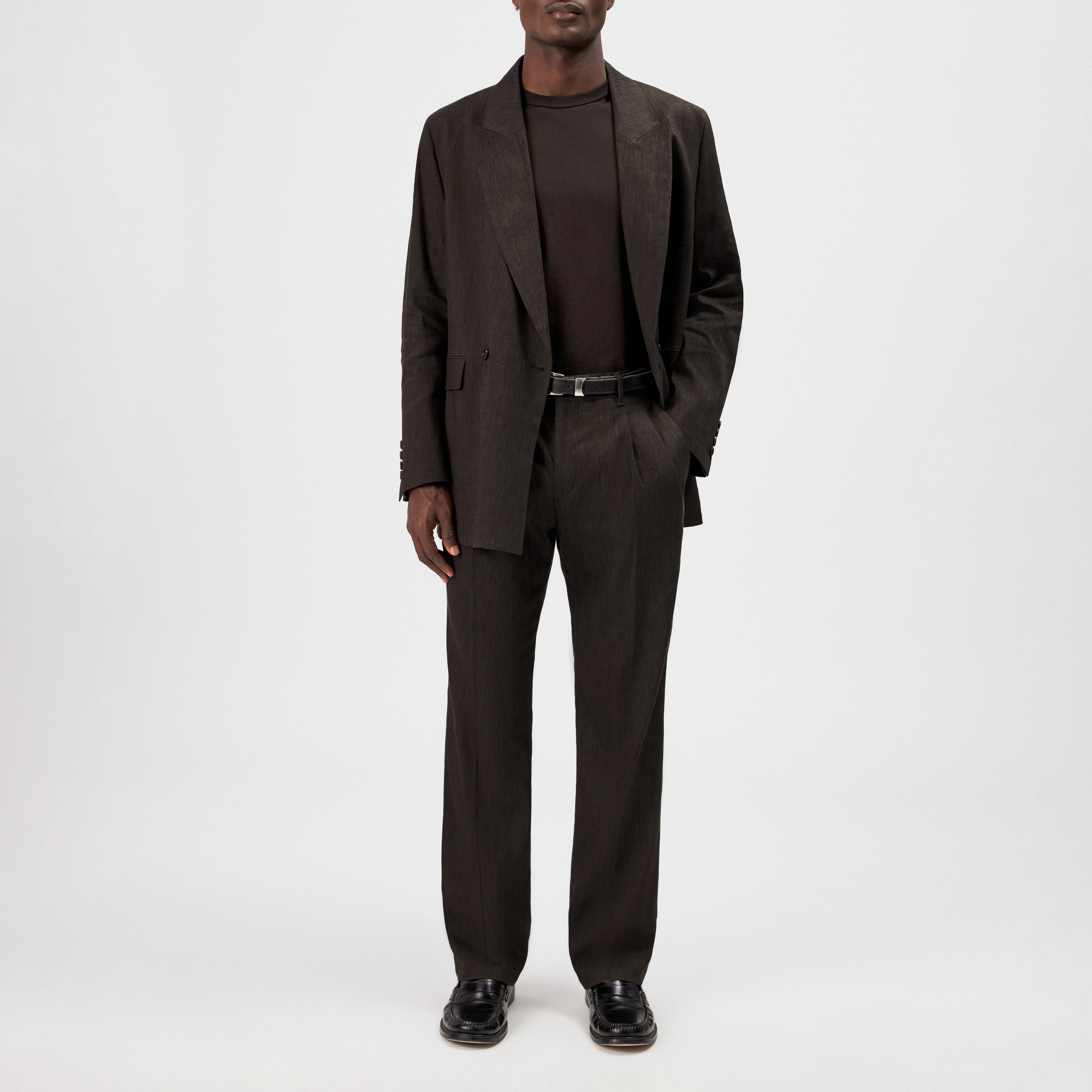 LOGEN - Double-breasted oversized linen-blend blazer - men - brown - Ganzkörper-Frontansicht