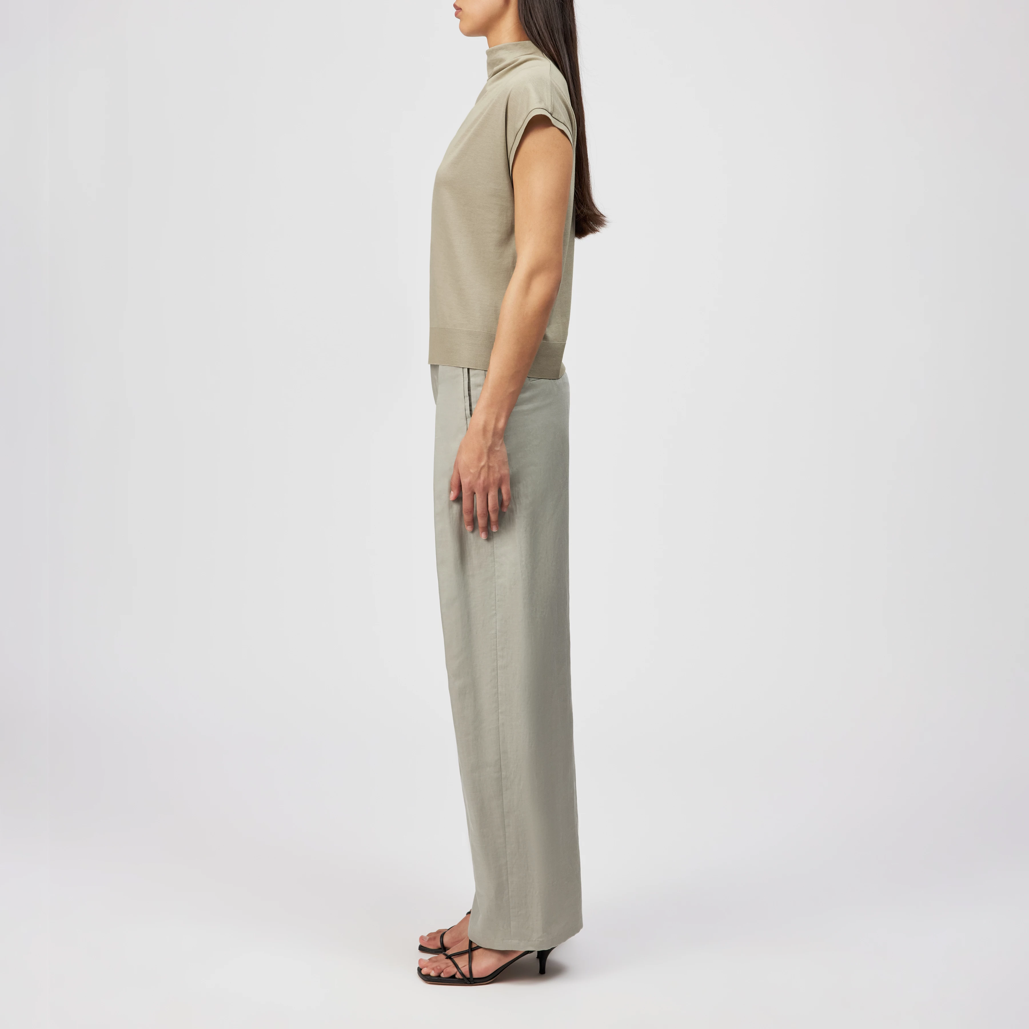 SOLEMNO - T-shirt with cowl neck in lyocell blend - women - beige - Seitenansicht