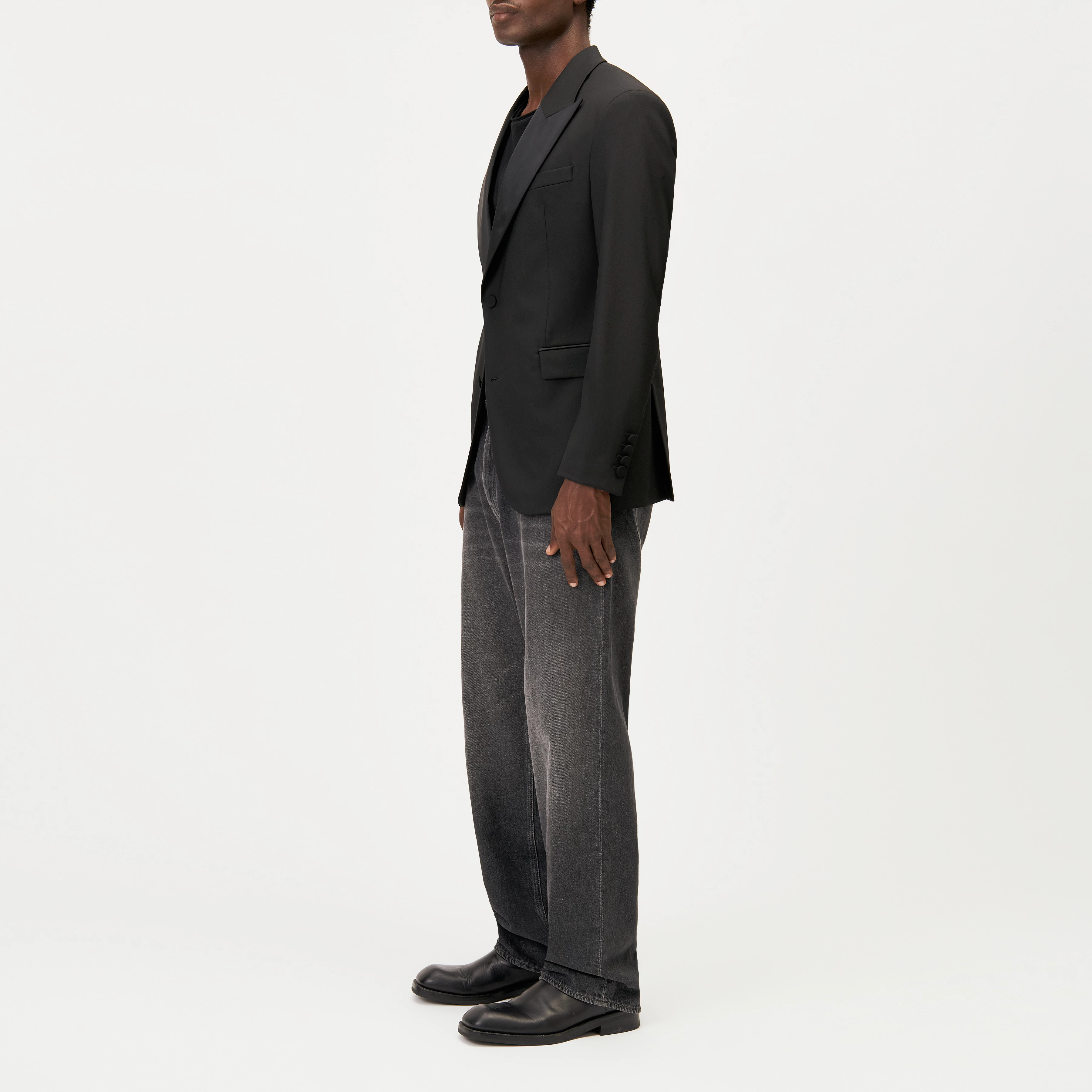 JACATO - Dinner jacket with satin lapels - men - black - Seitenansicht