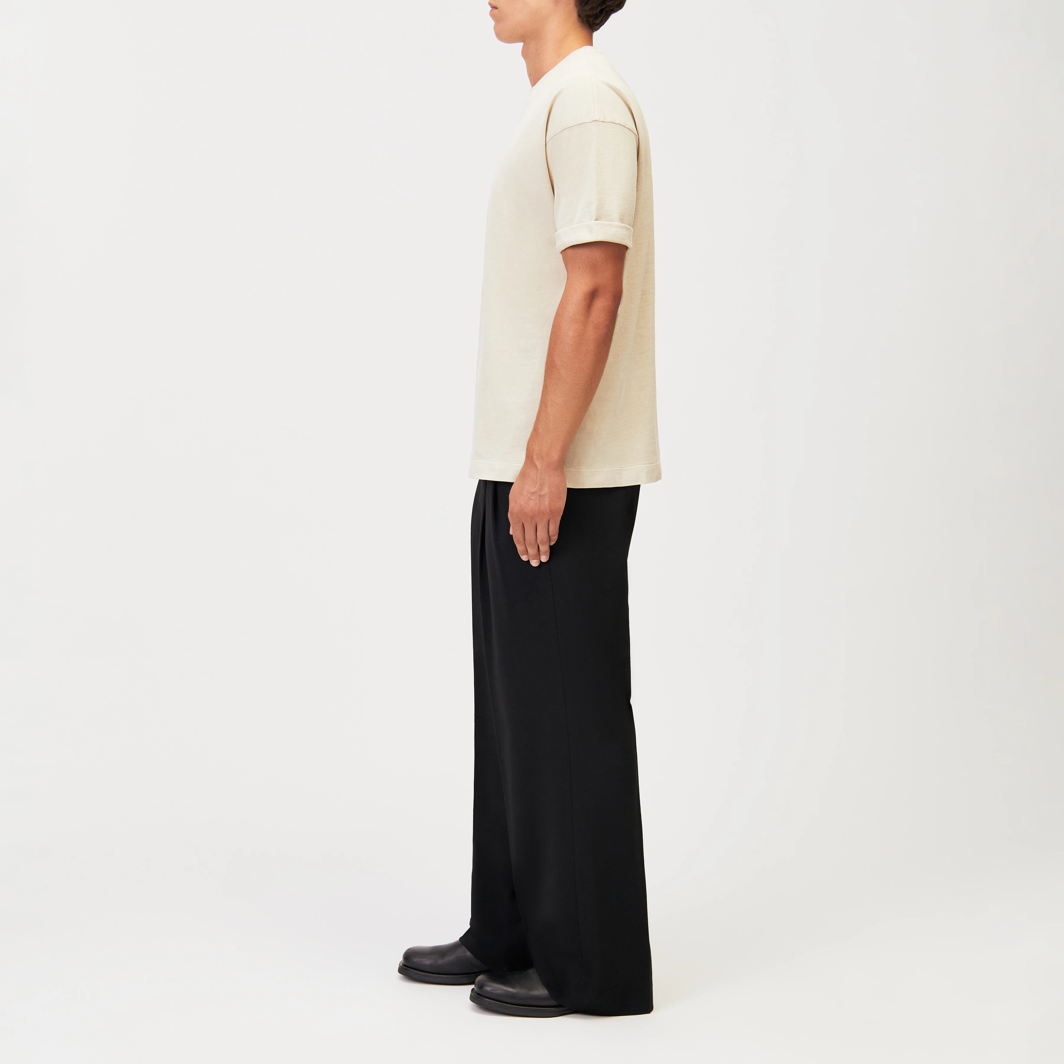 THILO - Relaxed Fit T-Shirt in softer Baumwolle und Washed Look - Herren - beige - Seitenansicht