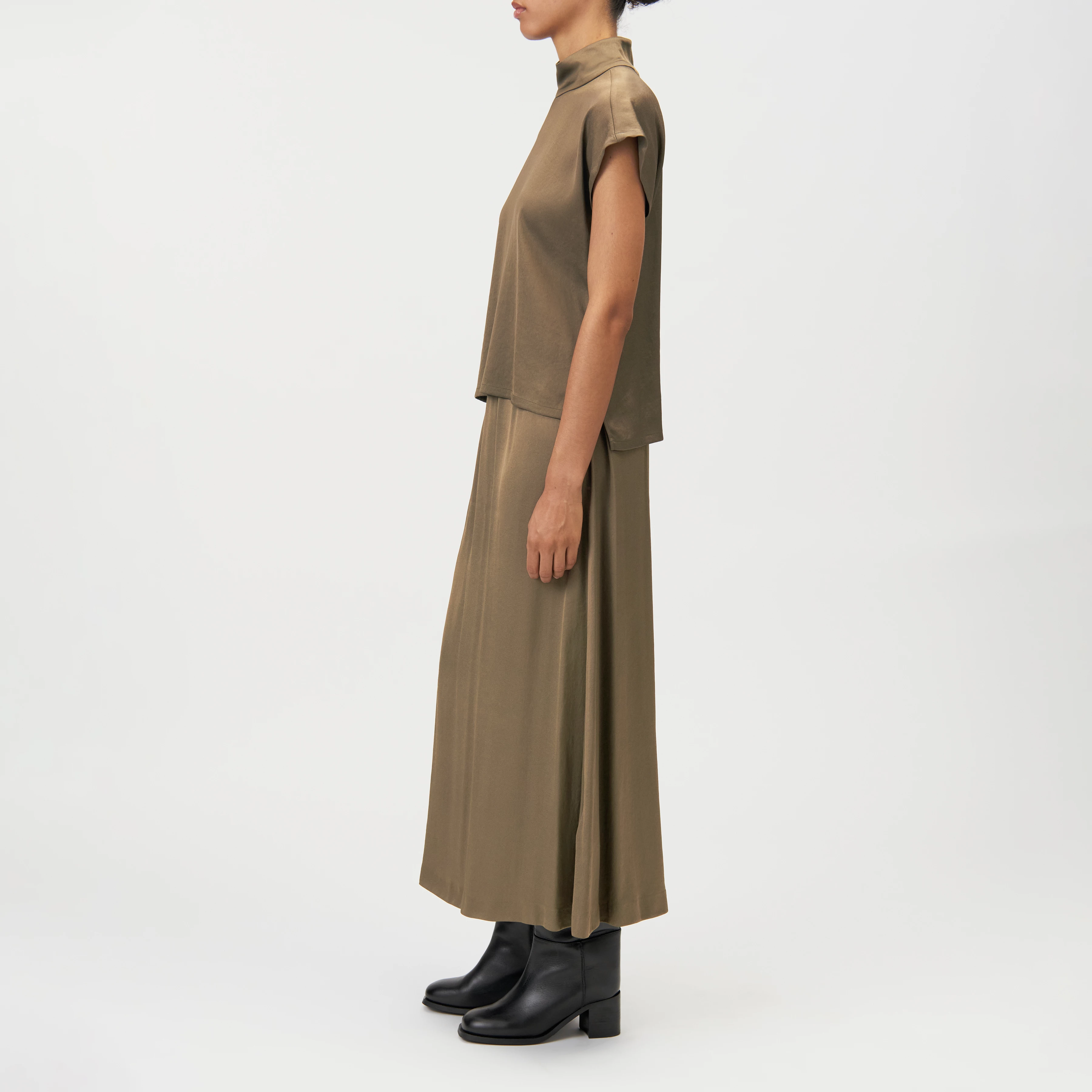 ALARIA_1 - Chemisier avec col montant en satin - women - vert - Seitenansicht