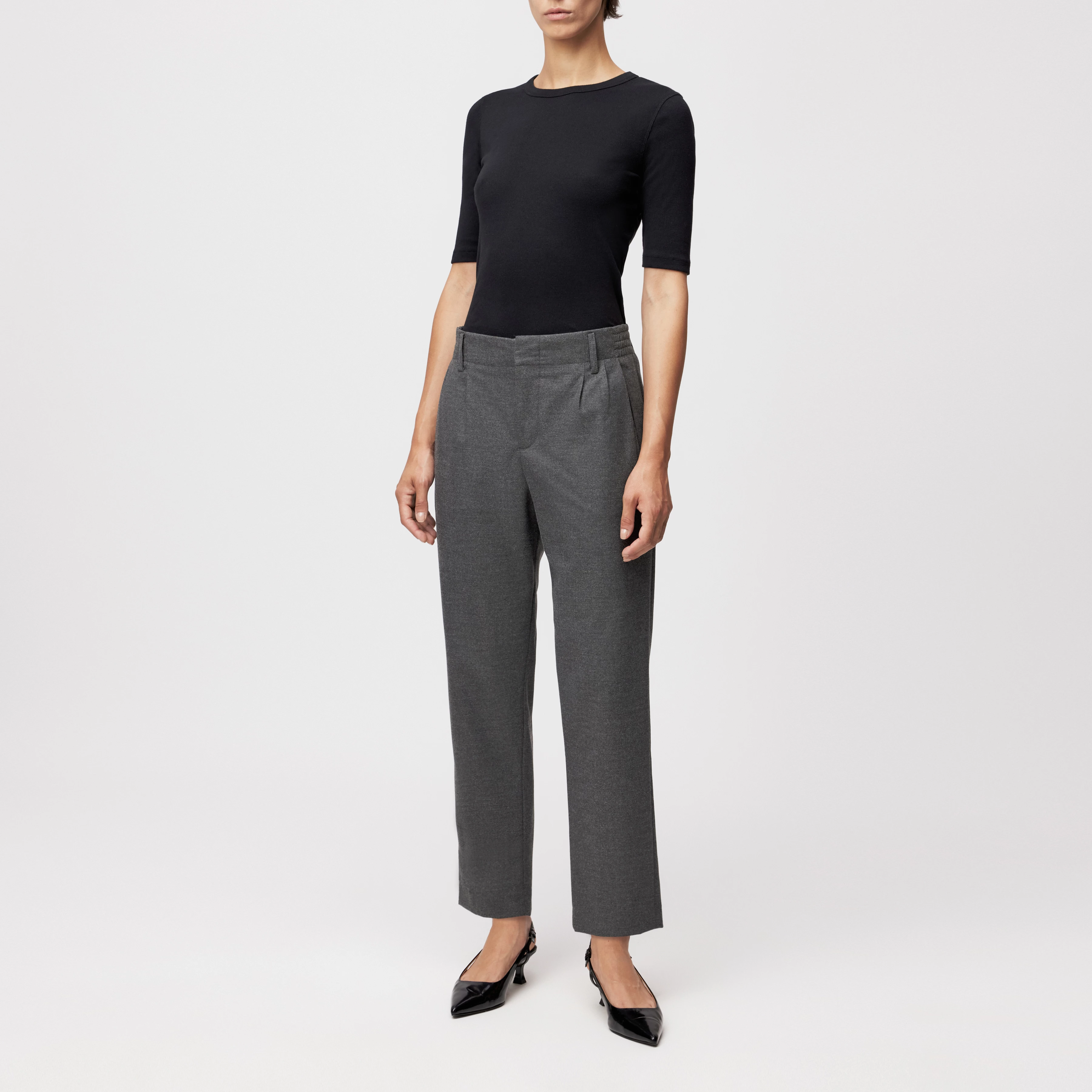 DISPATCH_0 - Pleated trousers in viscose blend - women - grey - Ganzkörper-Frontansicht