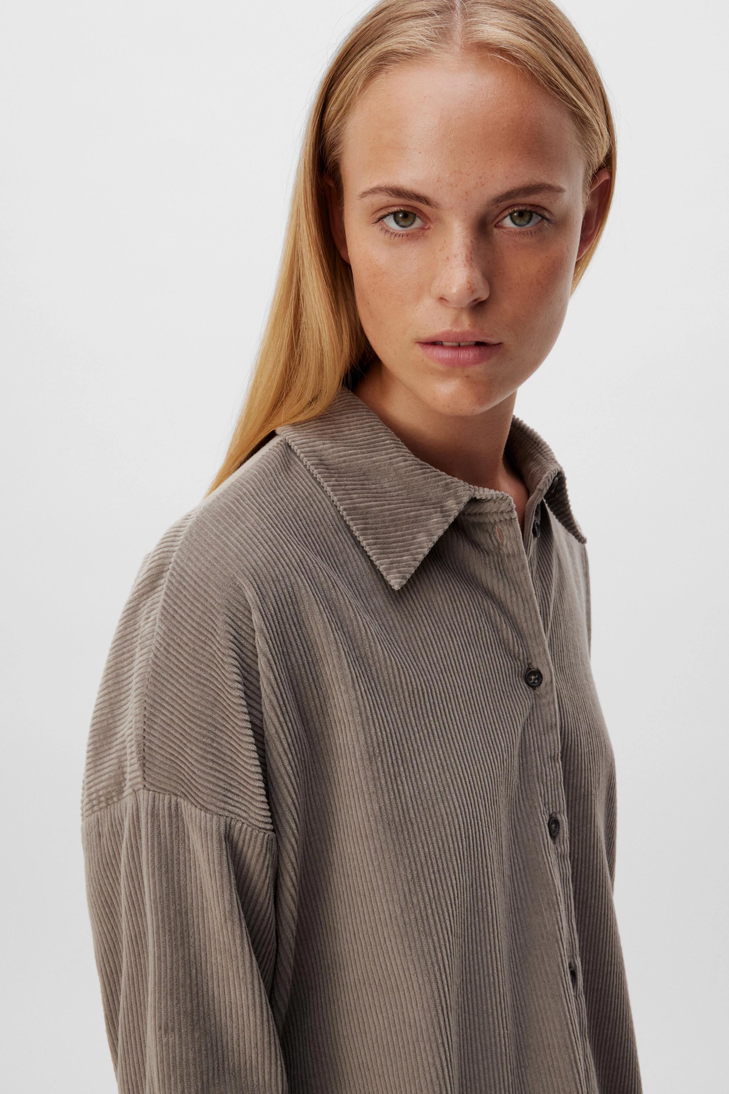 CLOELIA - shirt blouse in soft corduroy - women - brown - Seitenansicht