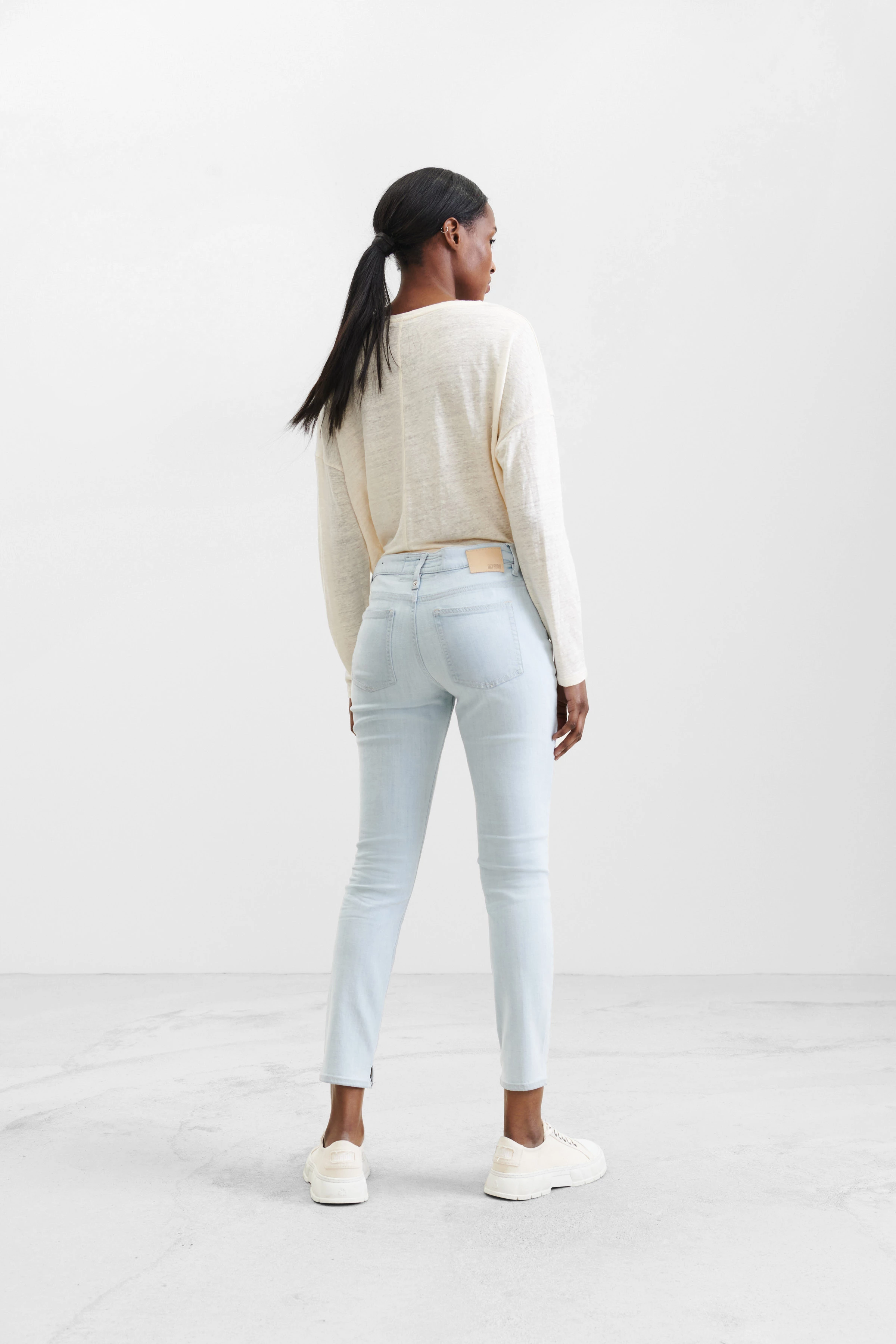 NEED - greyish blue skinny fit jeans - women - blue - Rückansicht