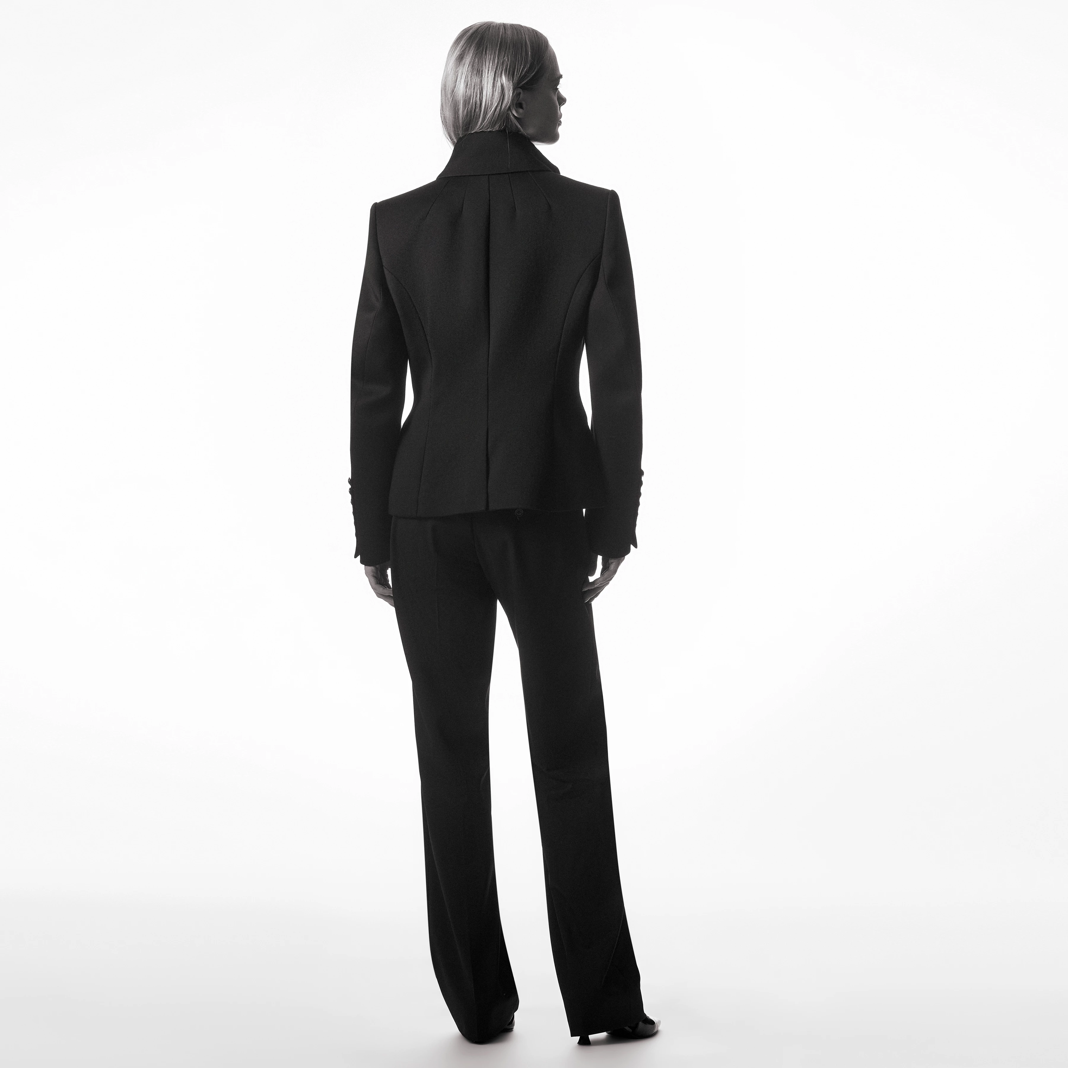 DRYCHILI - Tailored Blazer in Pure Virgin Wool - women - black - Rückansicht
