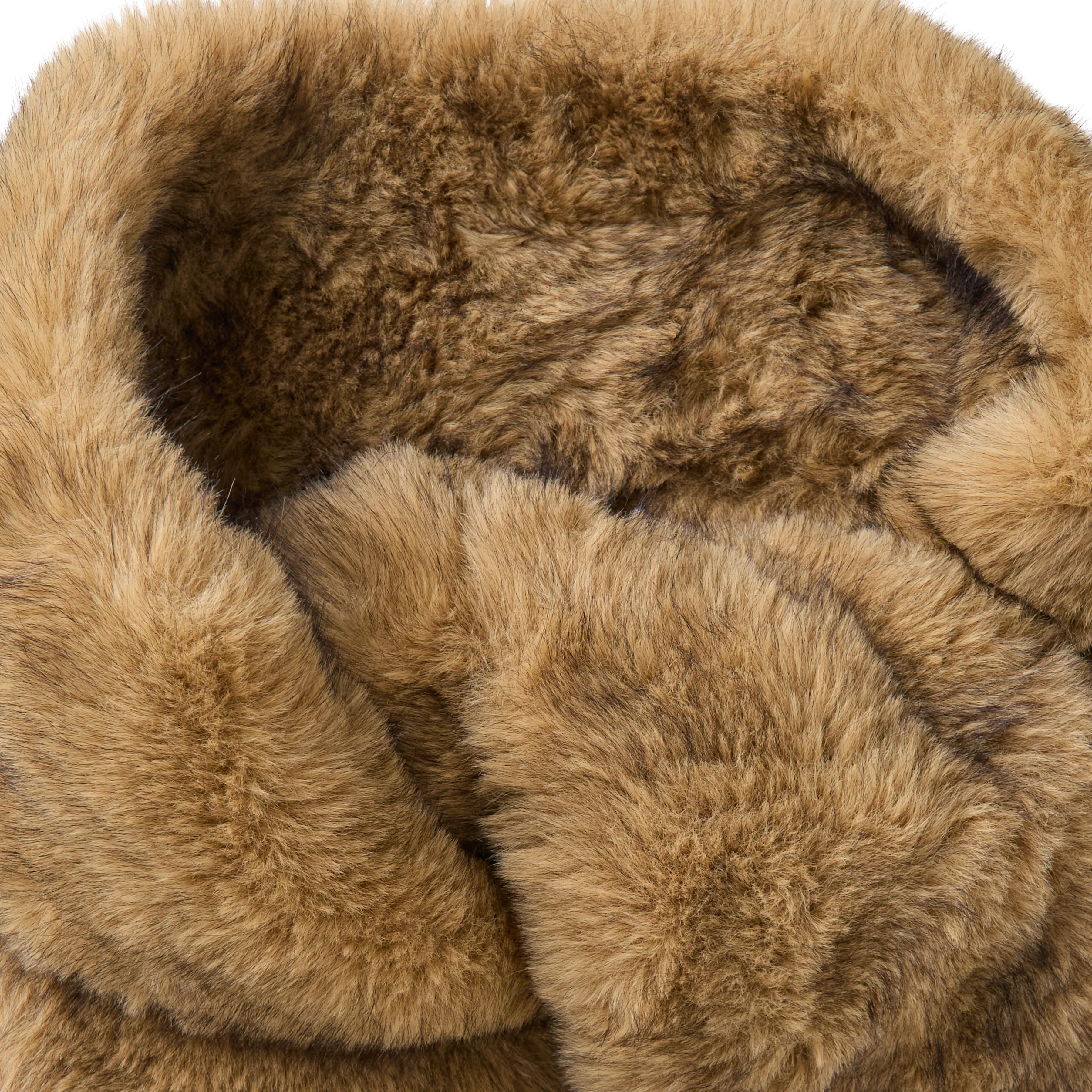 NALLEA - Short faux fur scarf - unisex - brown - Freisteller Detailansicht